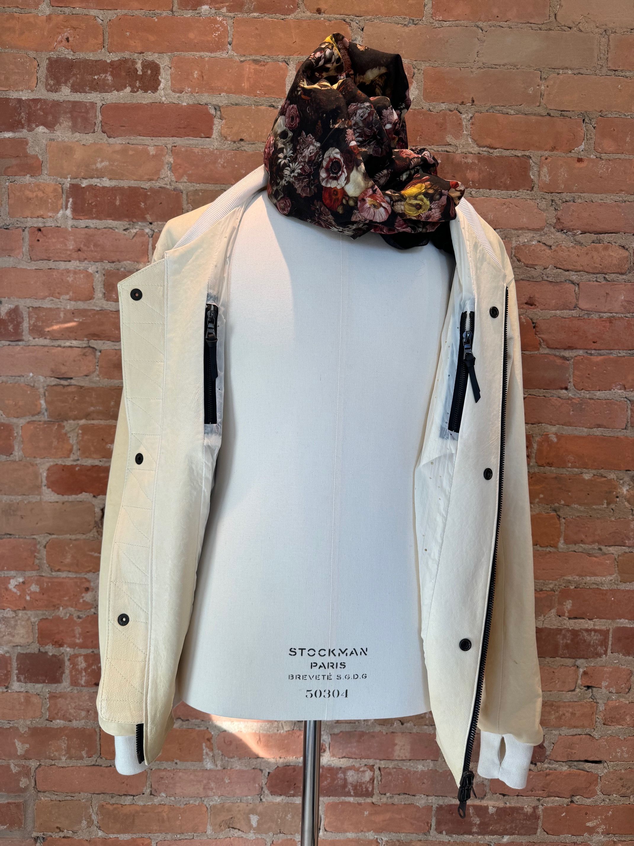 11 By Boris Bidjan Saberi 11 by Boris Bidjan Saberi - White Lambskin Bomber Jacket Size US M / EU 48-50 / 2 - 5 Thumbnail