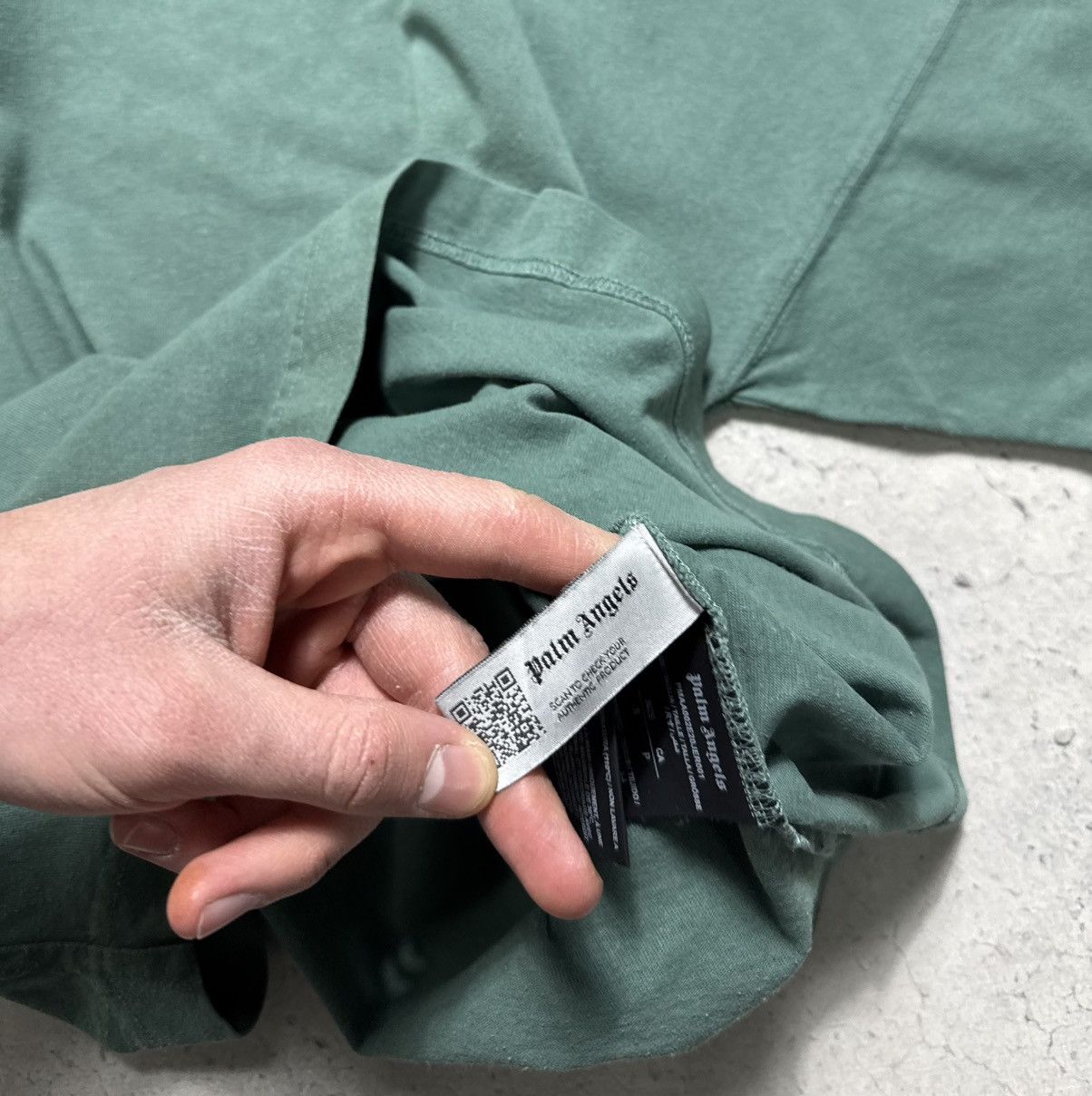 Palm Angels Palm Angels Oversize Big Logo T-Shirt Luxury Size S Size US S / EU 44-46 / 1 - 7 Thumbnail