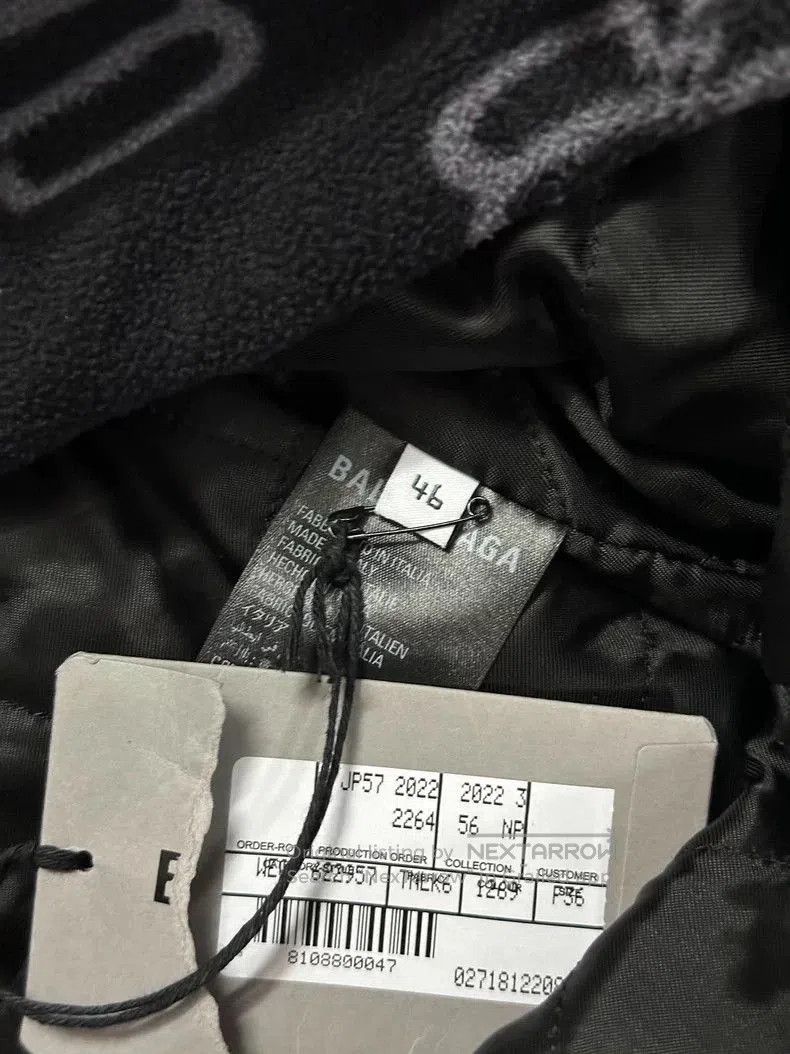 Balenciaga Balenciaga SS23 Logo All-Over Print Zip Jacket Coat. Size US S / EU 44-46 / 1 - 8 Thumbnail