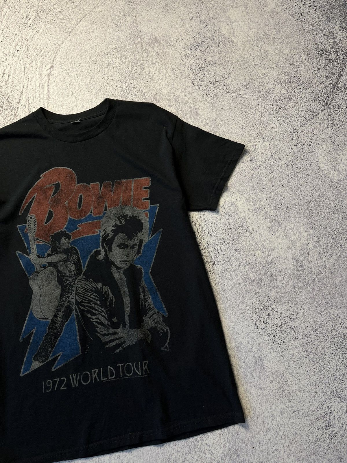 Band Tees David Bowie Ziggy Stardust 1972 World Tour T Shirt Rare Size US M / EU 48-50 / 2 - 3 Thumbnail