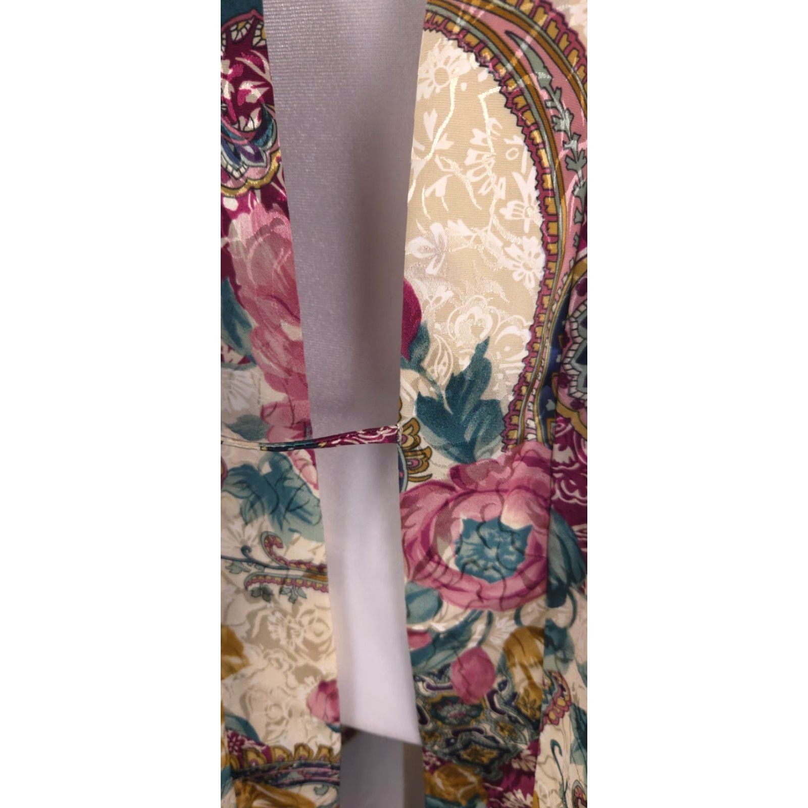 Vintage Womens Robe Medium Floral Paisley Satin Kimono Short Retro Lounge Wear