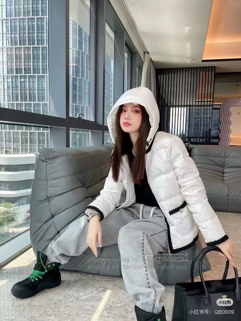 Miu Miu Miu Miu 38 White hooded down jacket Size M / US 6-8 / IT 42-44 - 7 Thumbnail