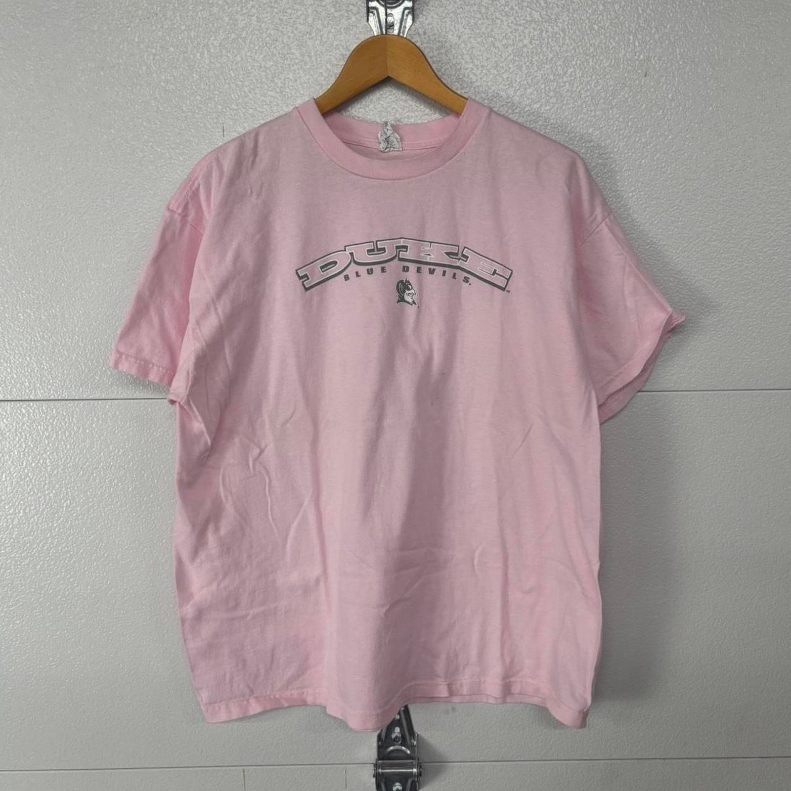 Vintage 90s Duke Blue Devils Pink T-shirt Size US XL / EU 56 / 4 - 2 Thumbnail