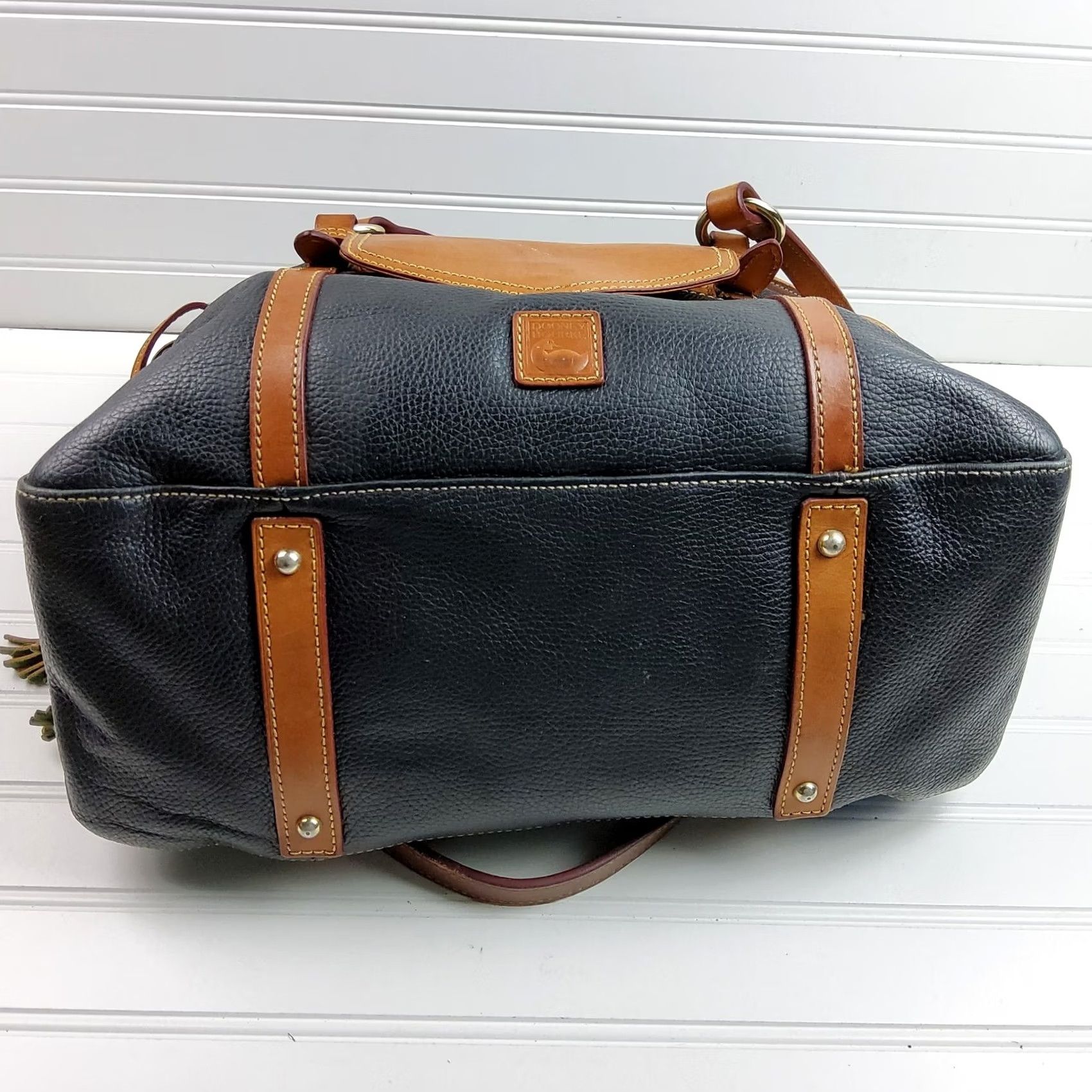 Dooney & Bourke Dooney & Bourke Pebbled Leather Large Domed Tote Shoulder Handbag Purse Woman Pebble Leather Tote Size ONE SIZE - 6 Thumbnail