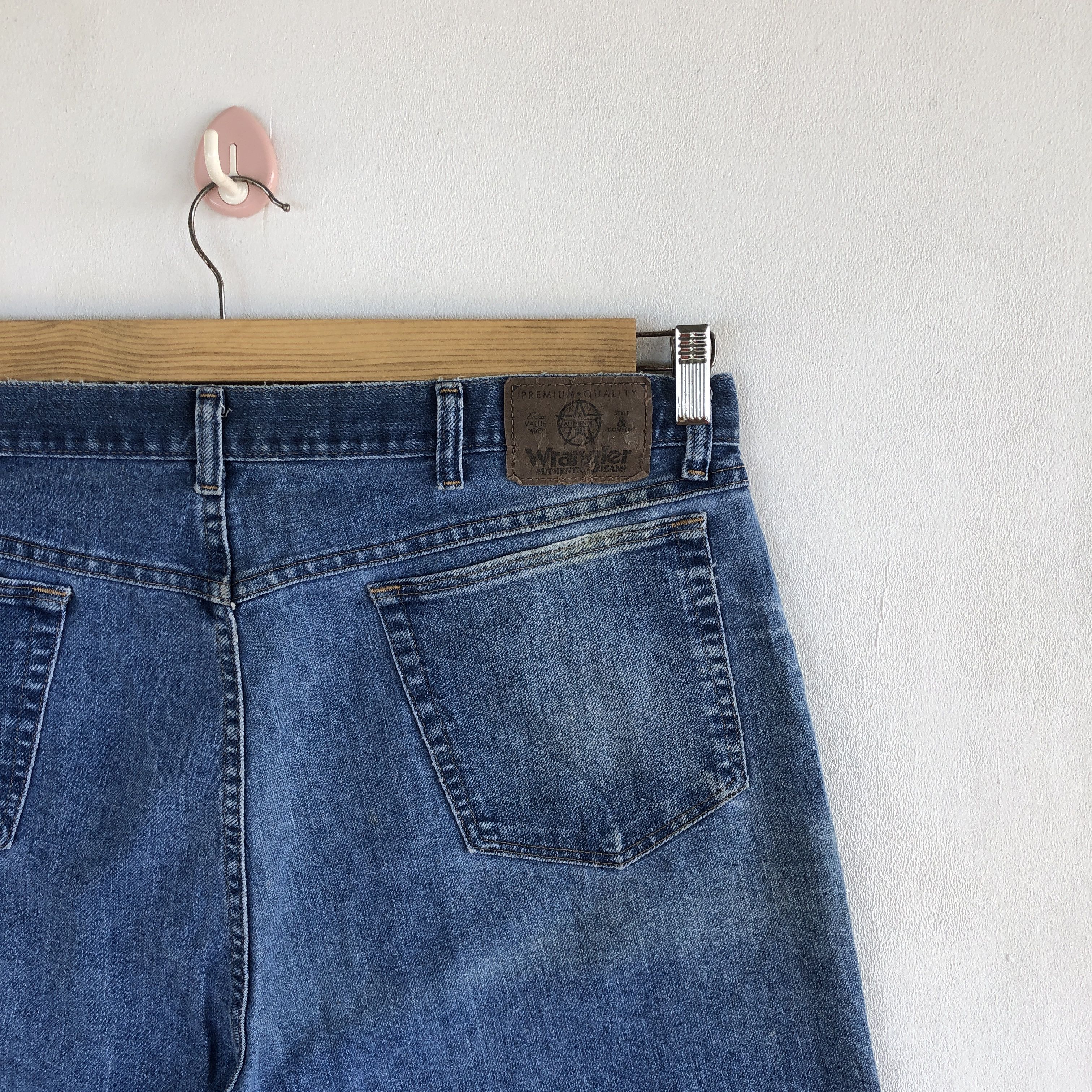 Wrangler Vintage 90's Wrangler Faded Jeans Wrangler Light Wash Denim Size US 36 / EU 52 - 5 Thumbnail