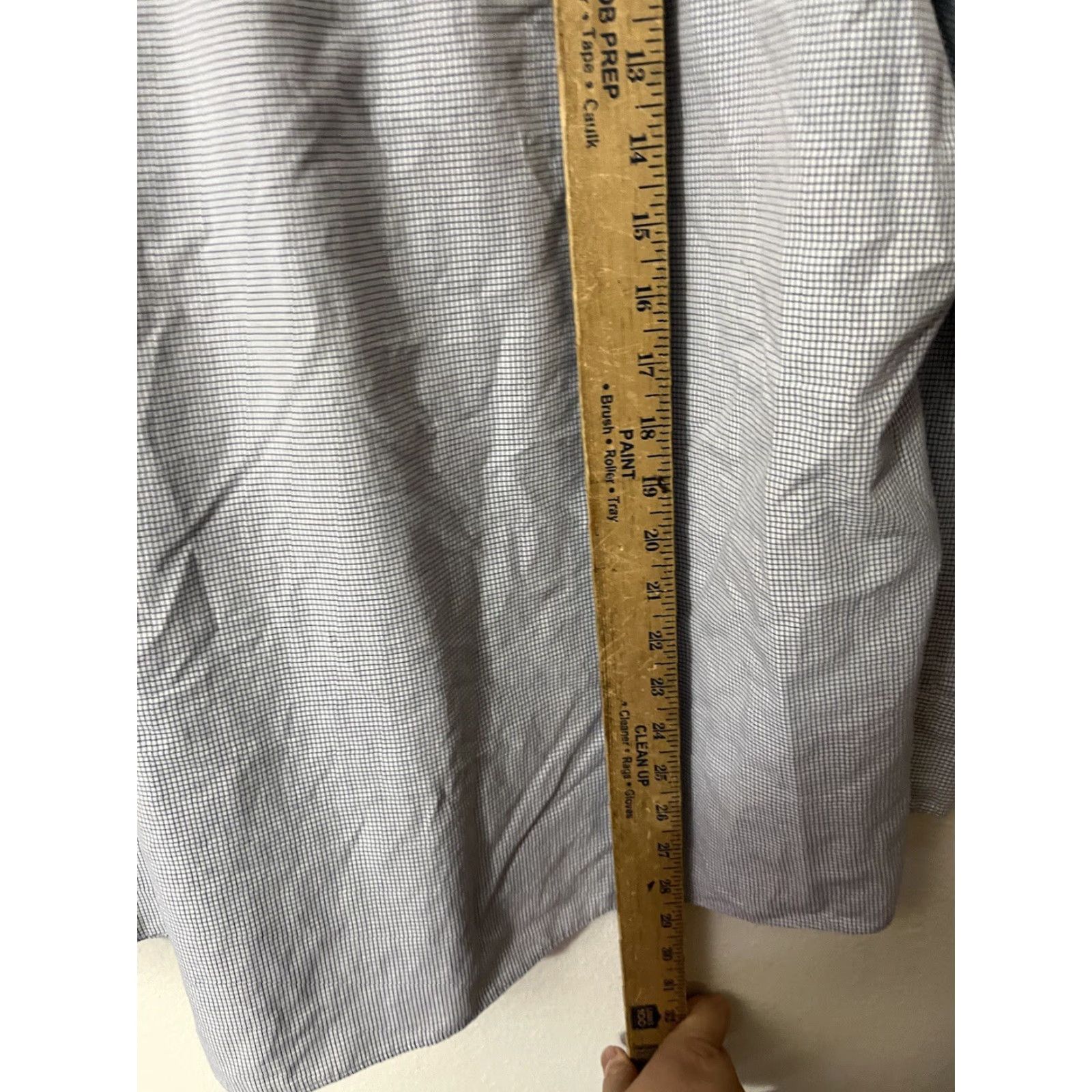 Van Heusen VINTAGE Van Heusen Broadcloth Mens Blue Plaid Dress Shirt Button-Down 17 32/33 Size 17 Neck 17in Blue Mens Regular Dress Shirt Size 46R - 4 Thumbnail
