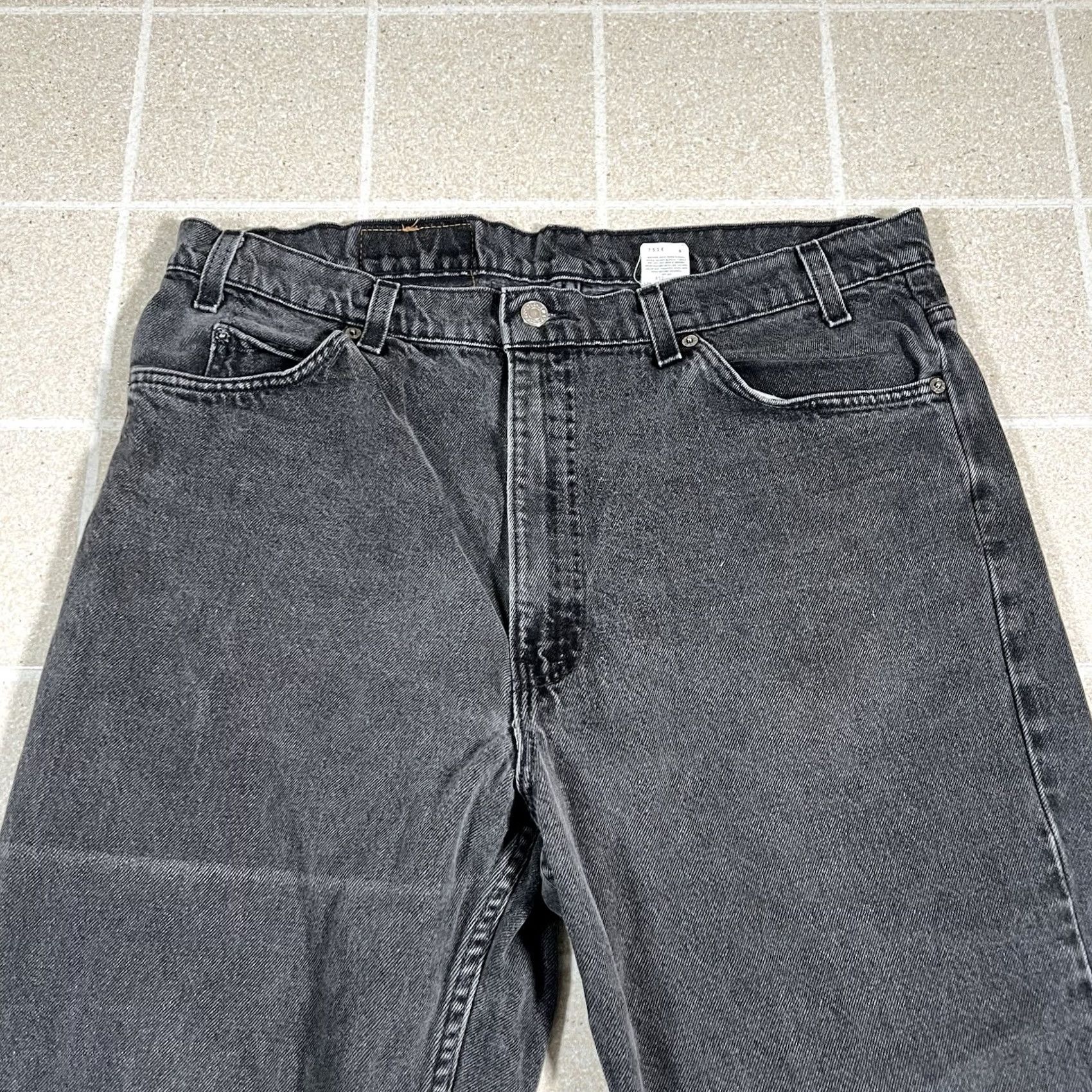 Levi's VINTAGE Levi's Jeans 34x29 Black White Tab Relaxed Straight Leg Made In USA Faded Mens Jeans Size US 34 / EU 50 - 6 Thumbnail