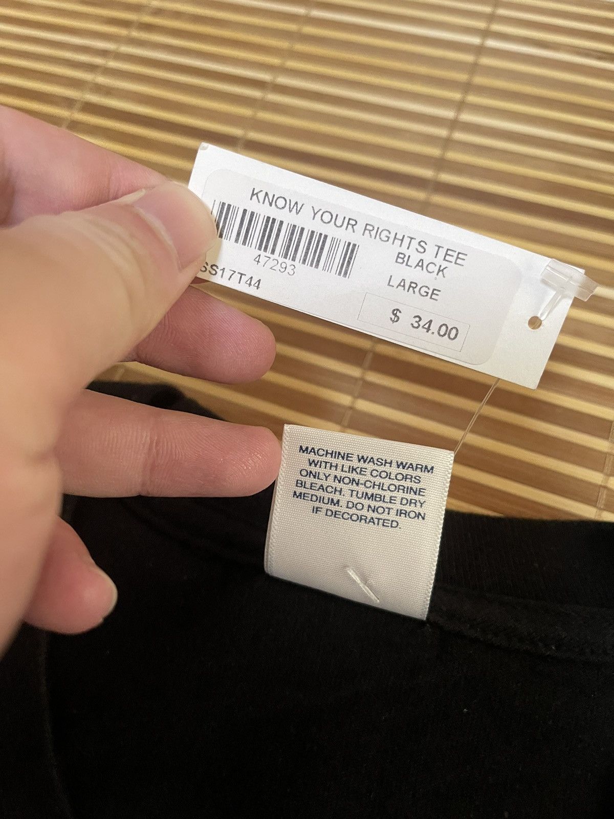 Supreme Supreme know your rights tee black Size US L / EU 52-54 / 3 - 5 Thumbnail