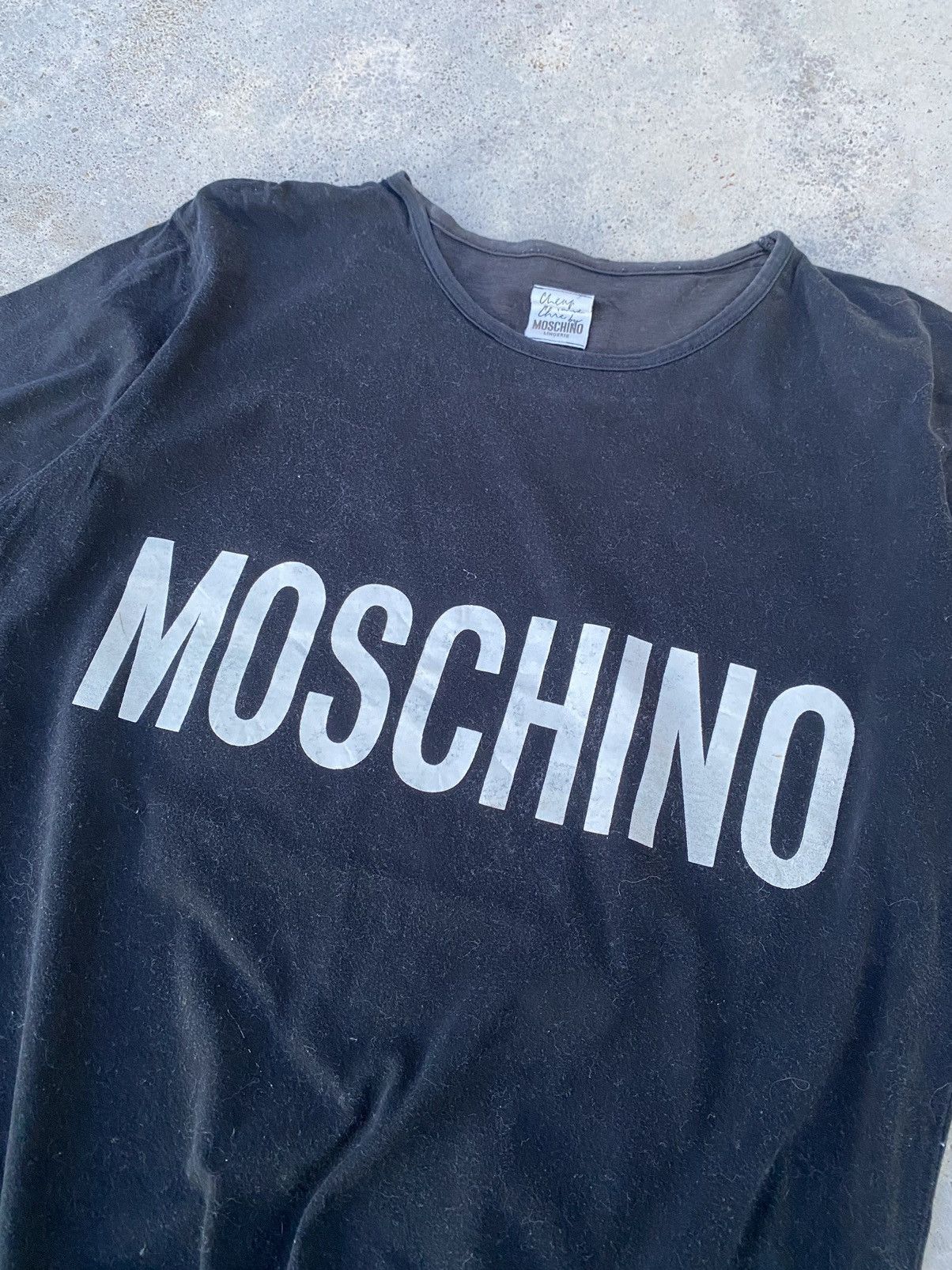 Moschino Vintage Moschino Script Wording Band T-Shirt Size S / US 4 / IT 40 - 2 Thumbnail