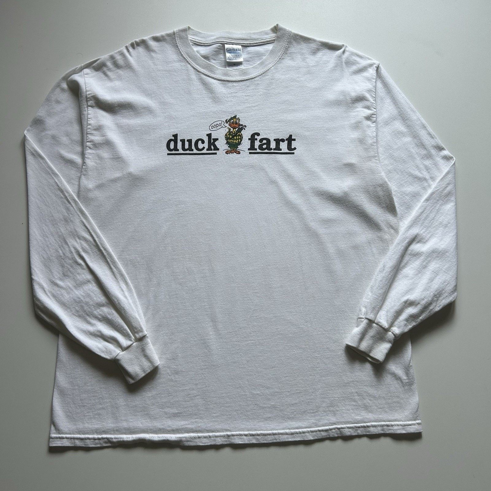 Gildan Vintage Y2K Funny Shirt Long Sleeve XL Duck Fart Animal Art Size US XL / EU 56 / 4 - 1 Thumbnail
