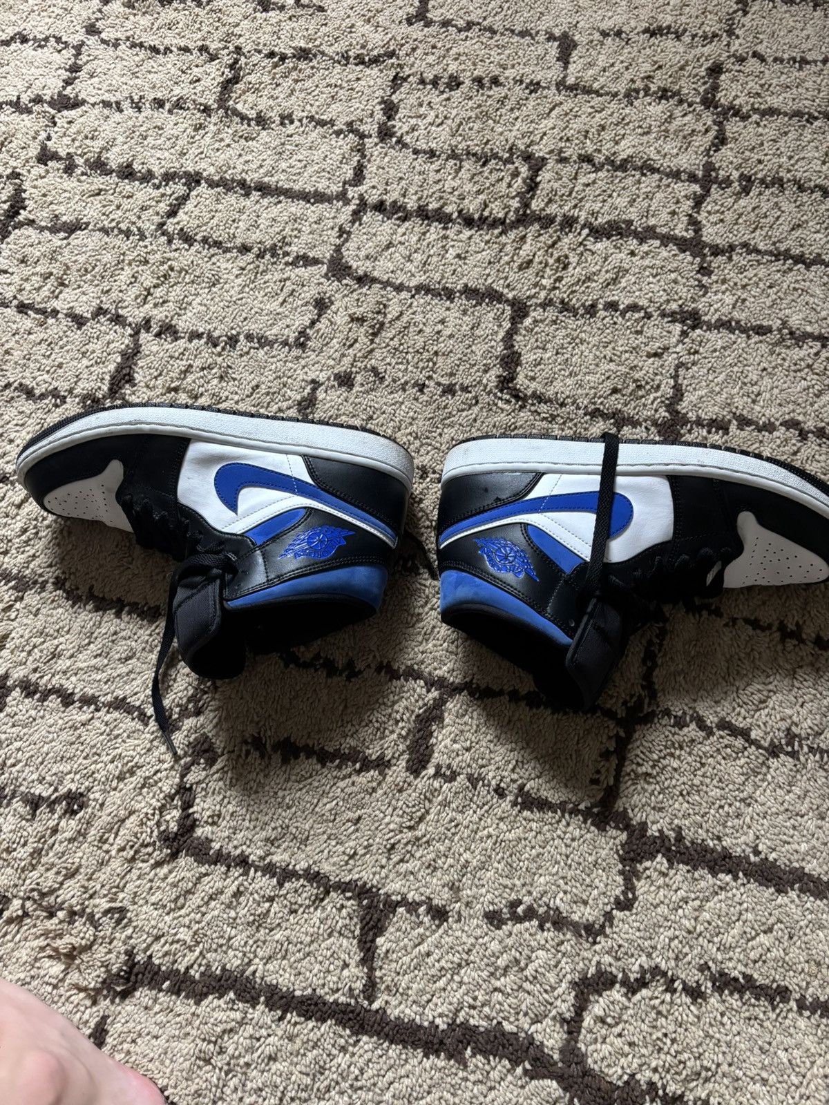 Nike Nike Air Jordan 1 Retro Royal Blue White Black Size 9.5 Size US 9.5 / EU 42-43 - 4 Thumbnail