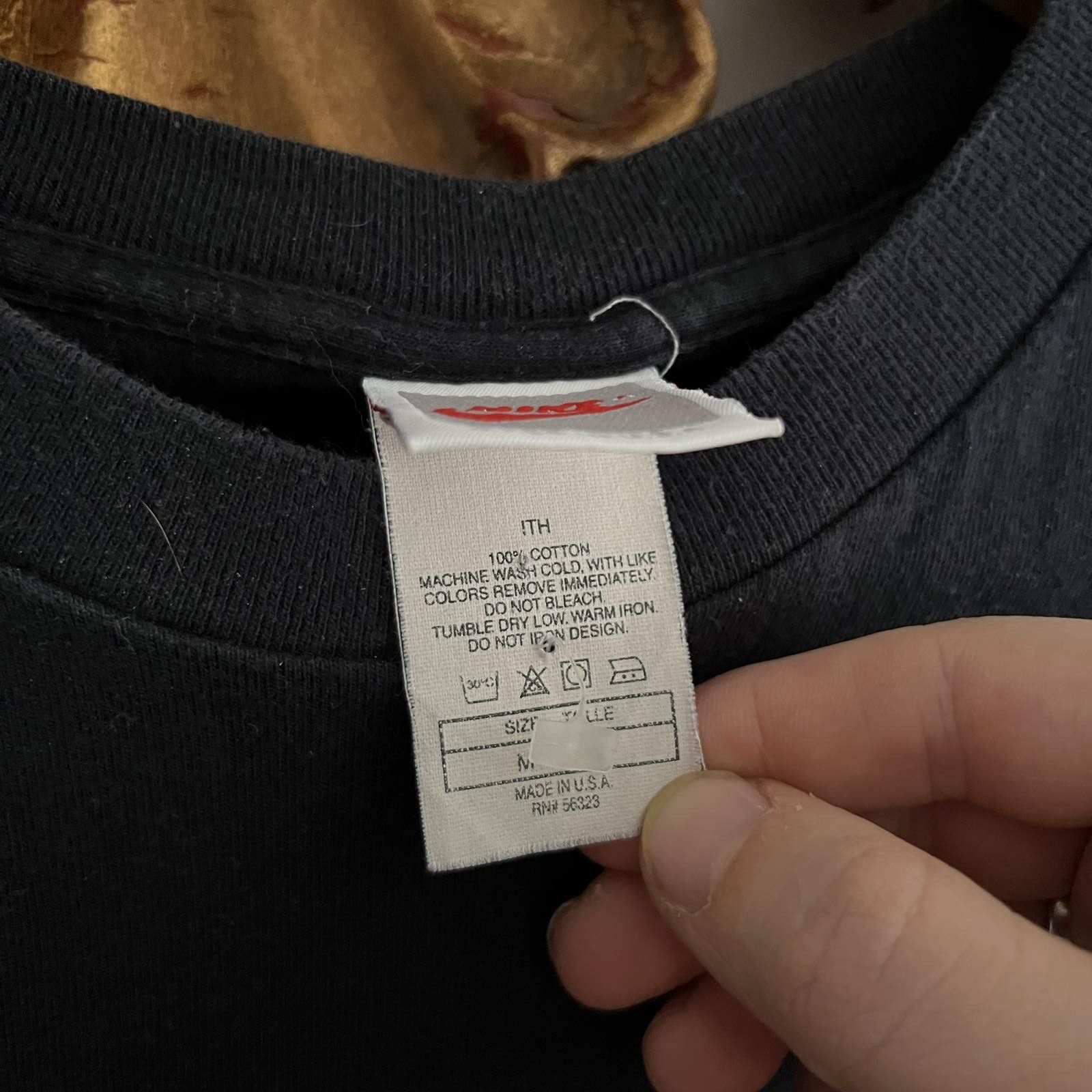 Nike × Vintage Vtg 90s Nike Tee Big Logo T-shirt Red Tag Sz L Size US L / EU 52-54 / 3 - 5 Thumbnail