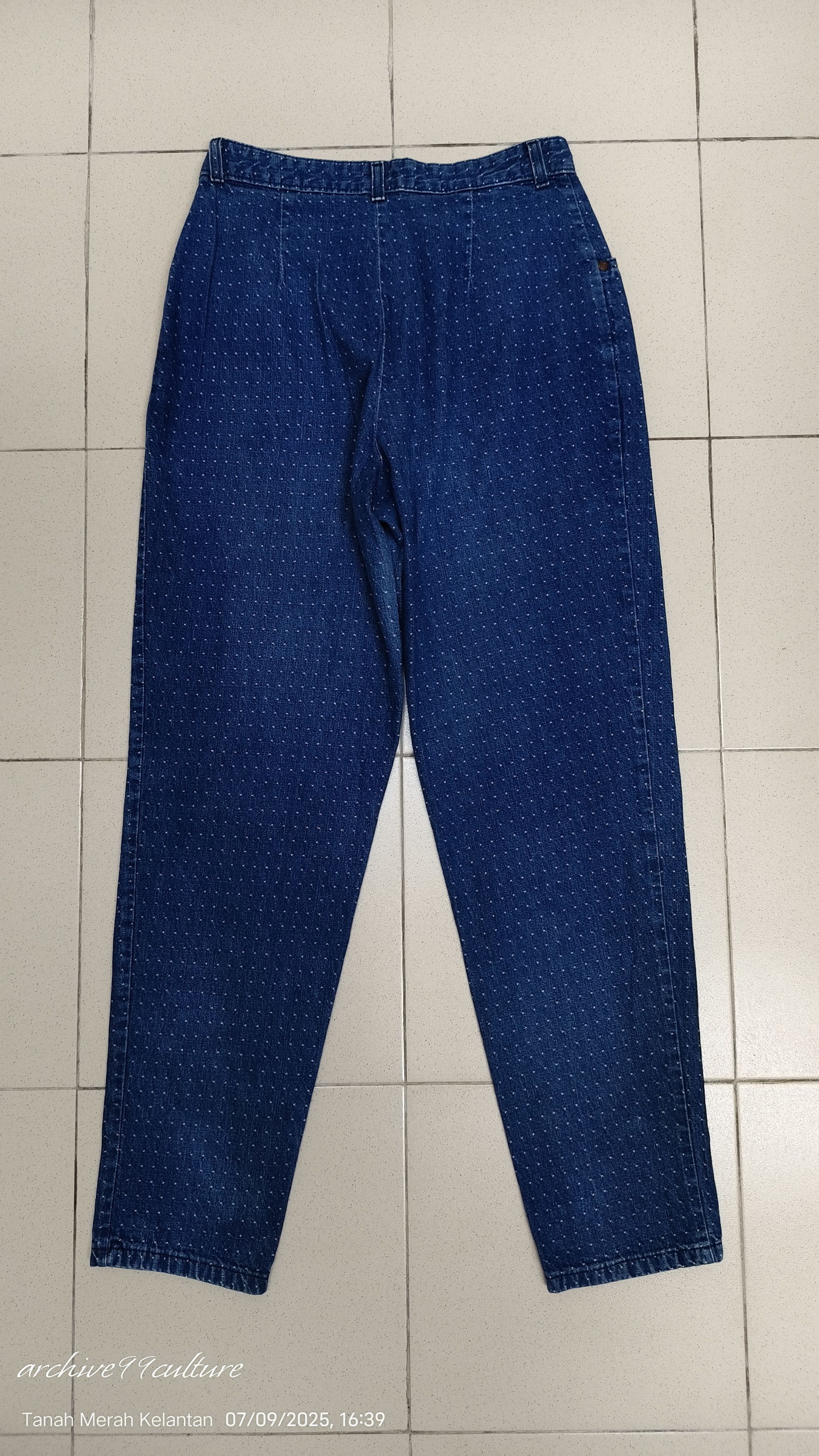 Levi's Vintage 90's Levi's Misses Snow high rise tapered jeans Size 28" / US 6 / IT 42 - 2 Thumbnail