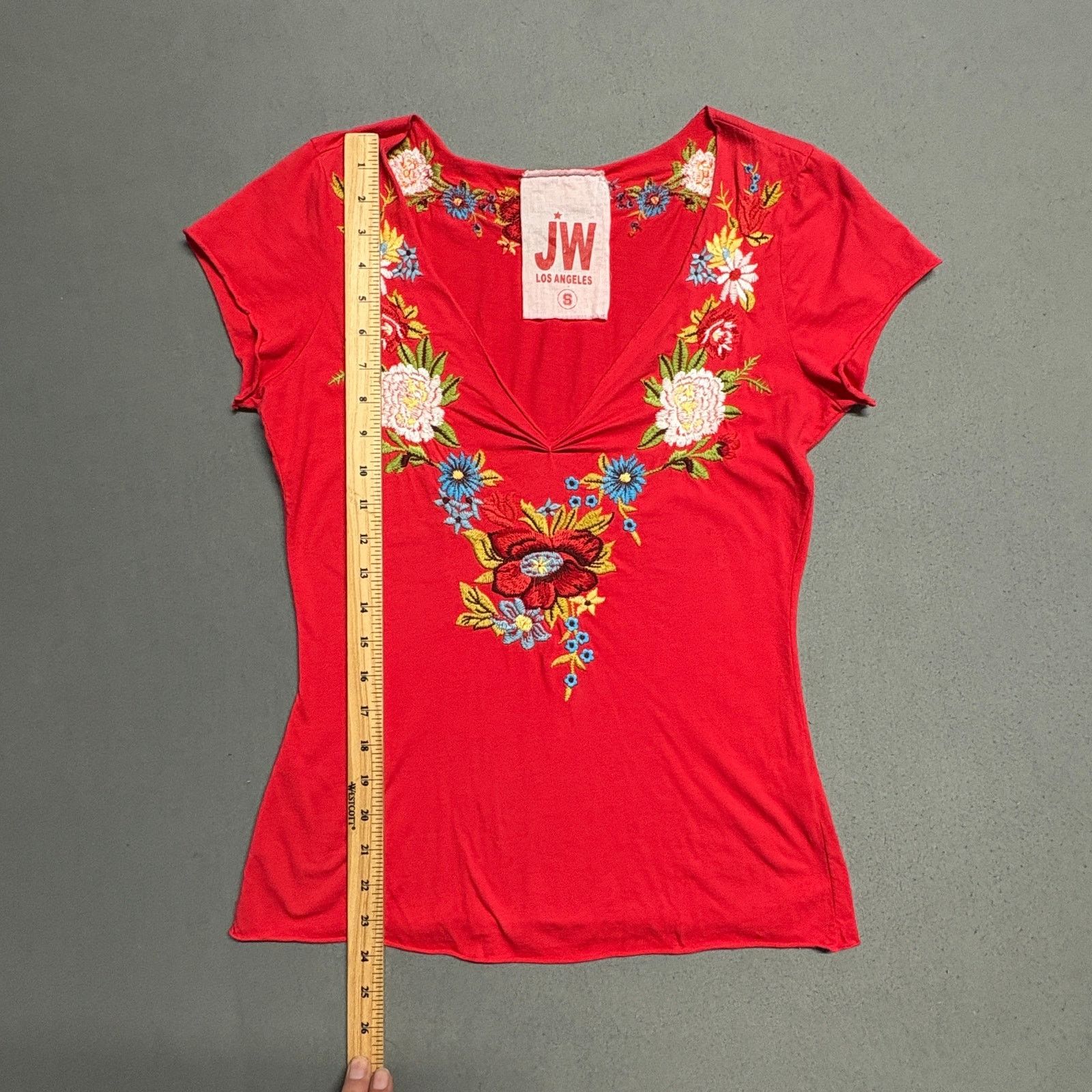 Johnny Was JW Los Angeles Red V-Neck Floral Embroidered Top SM Women’s Size S / US 4 / IT 40 - 9 Thumbnail