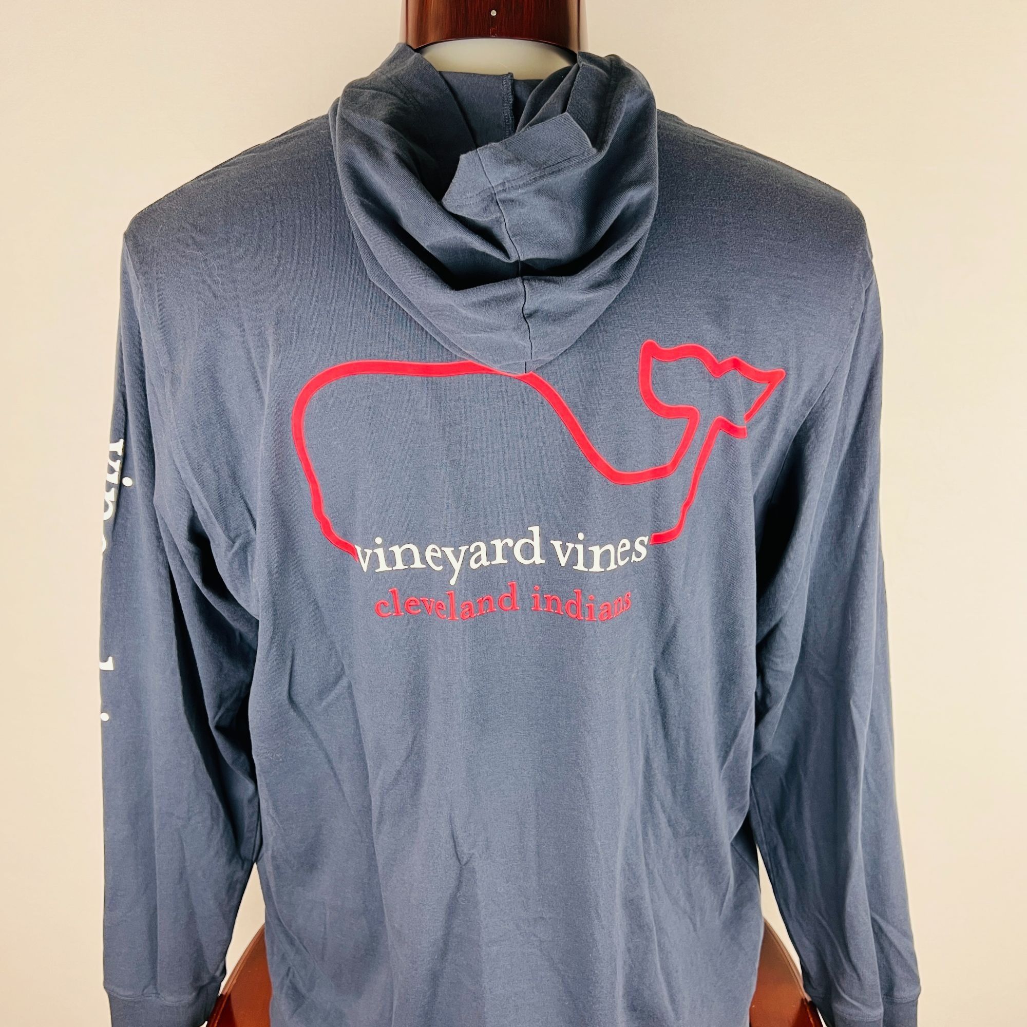 Vineyard Vines Vineyard Vines Cleveland Indians Hoodie Pullover XL Shirt Size US XL / EU 56 / 4 - 5 Thumbnail