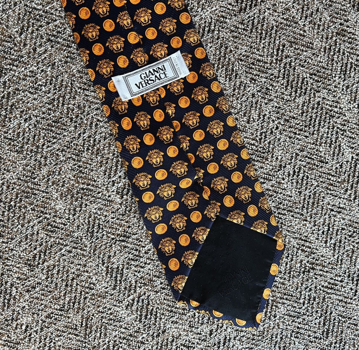 Versace × Vintage Vintage Gianni Versace Golden Medusa Monogram Silk Tie Size ONE SIZE - 6 Thumbnail