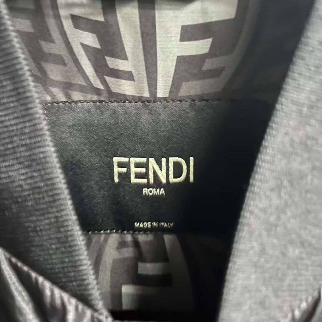 Fendi black detachable sleeve jacket from fendi Size US M / EU 48-50 / 2 - 2 Thumbnail