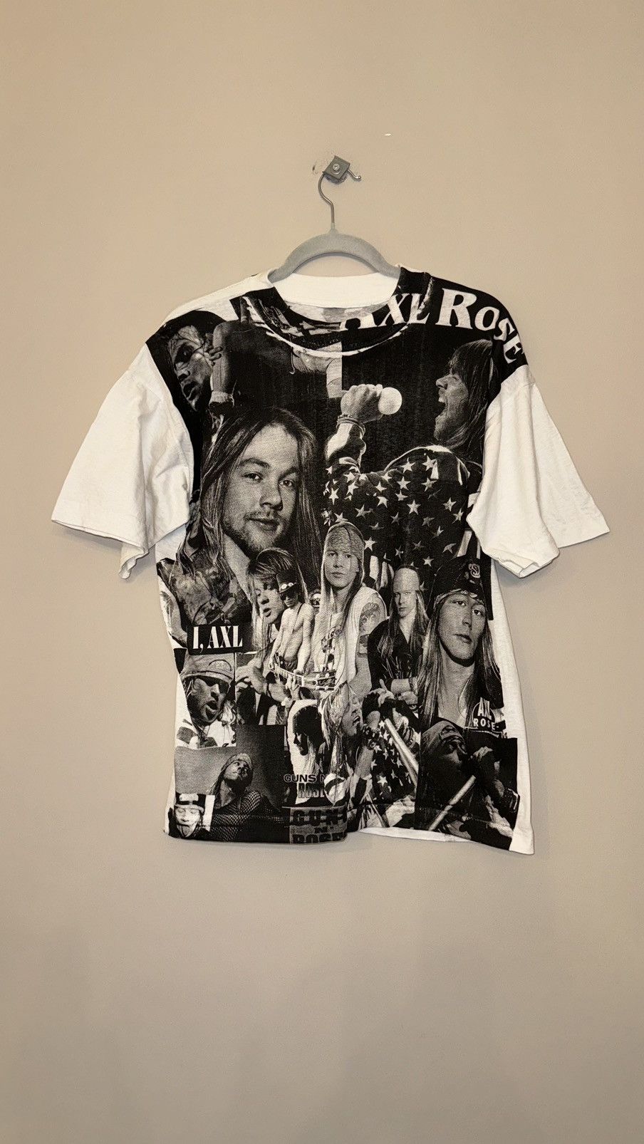 Band Tees Guns n Roses 90s 80 t shirt vintage single stitch over print Size US L / EU 52-54 / 3 - 1 Thumbnail