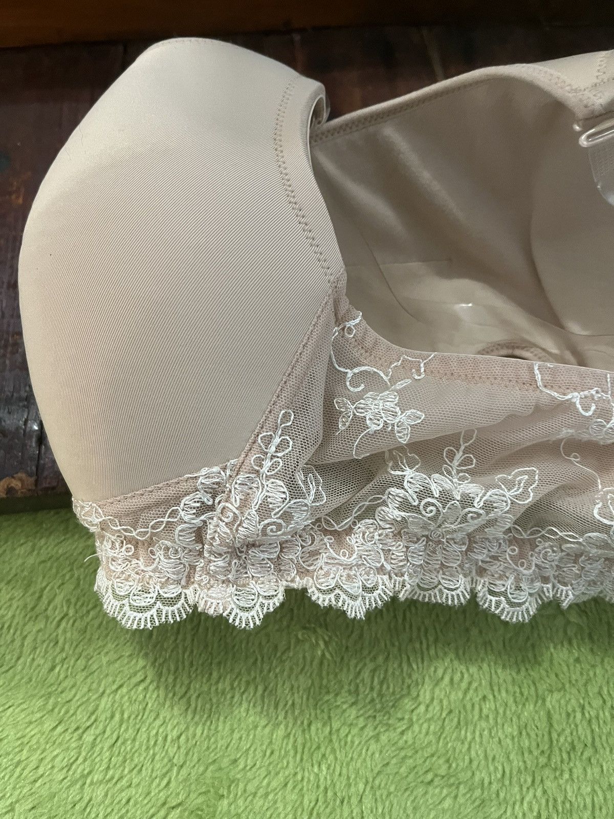 Other ABC Size 42B beige lacy clear straps bra Size ONE SIZE - 8 Thumbnail
