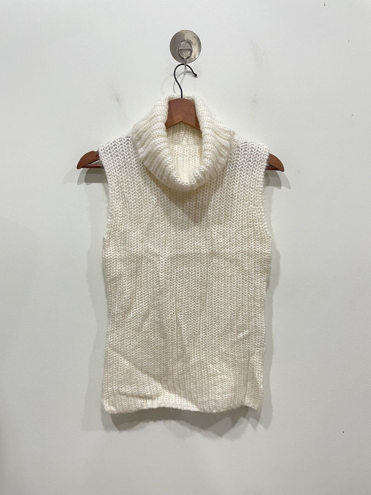 Courreges × Designer × Vintage Courreges High Neck Non sleeves Top Size XS / US 0-2 / IT 36-38 - 1 Thumbnail