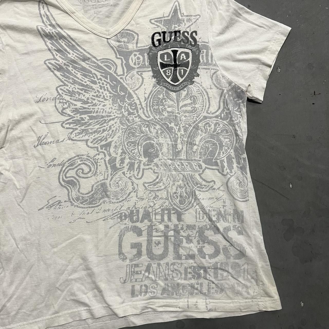 Guess Vintage Y2K/2000s Guess White Y2K Graphic Tee! Size L / US 10 / IT 46 - 2 Thumbnail