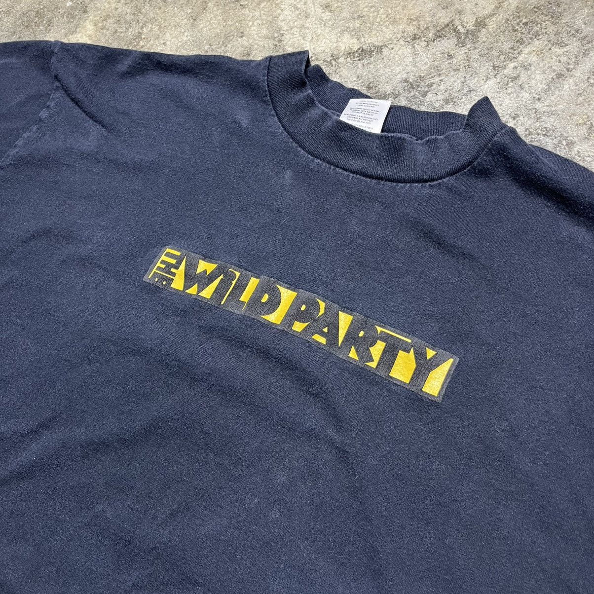 Vintage vintage the wild party promo movie book tshirt Size US XL / EU 56 / 4 - 5 Thumbnail