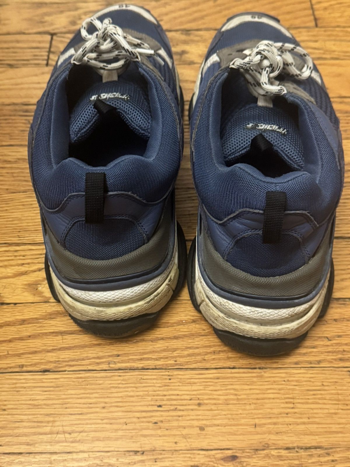 Balenciaga BALENCIAGA TRIPLE S SNEAKER Size US 13 / EU 46 - 4 Thumbnail