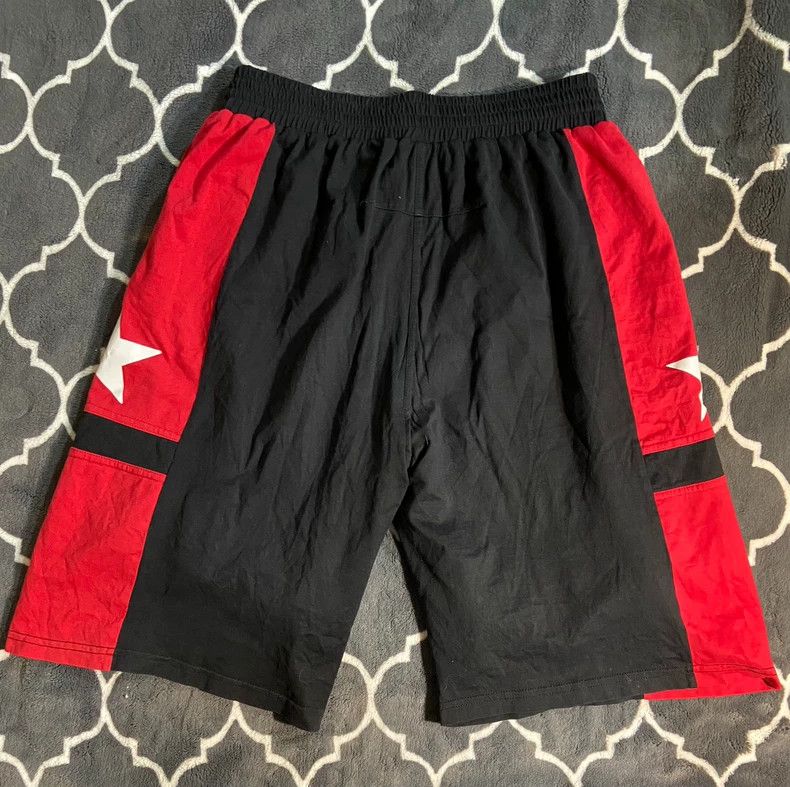 Givenchy Givenchy SizeXL Men's Casual Shorts, Large Five-Star Size US 29 - 6 Thumbnail