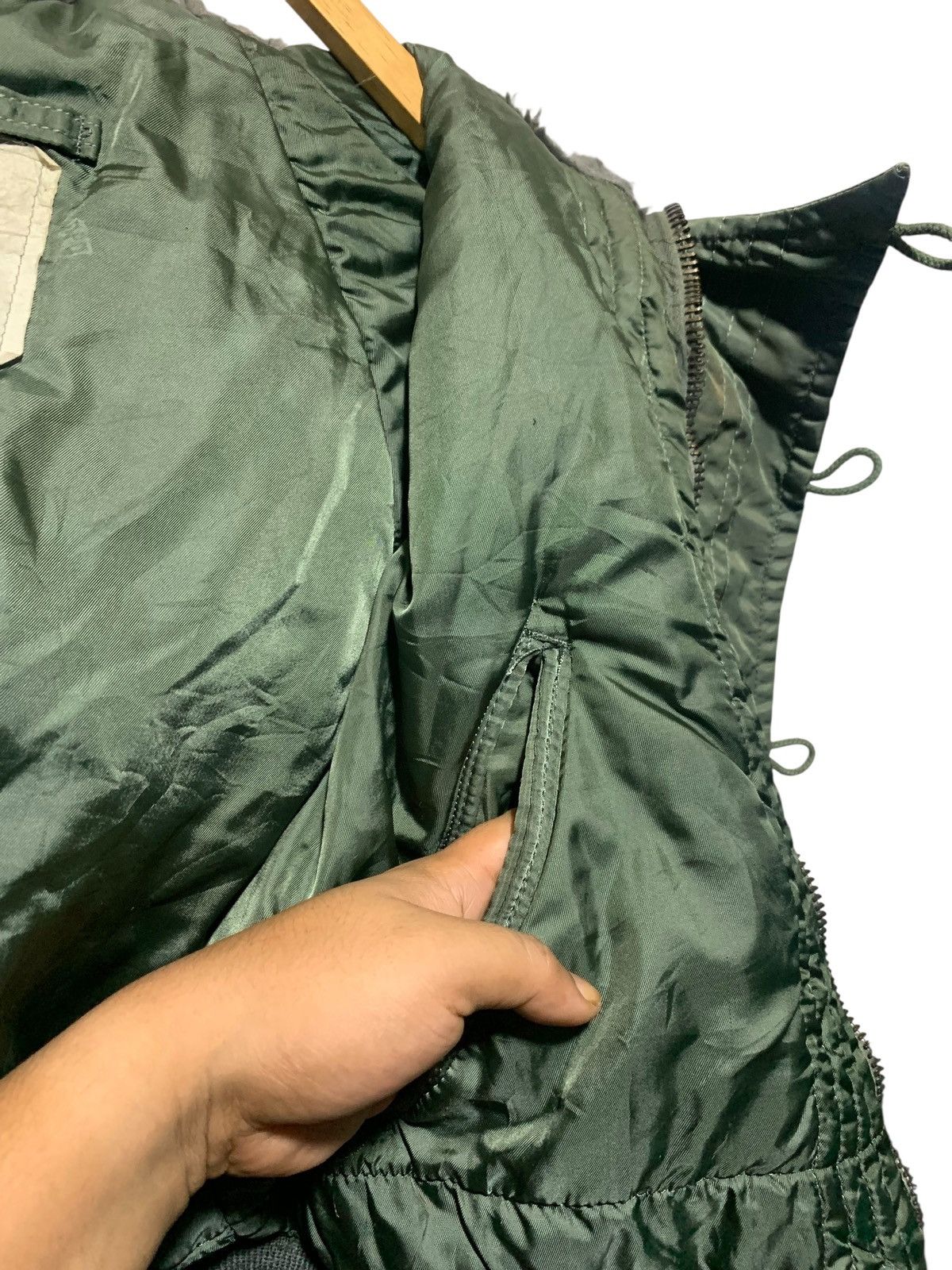 Alpha Industries Vintage Alpha Industries N2B bomber fur jacket Size US M / EU 48-50 / 2 - 15 Thumbnail