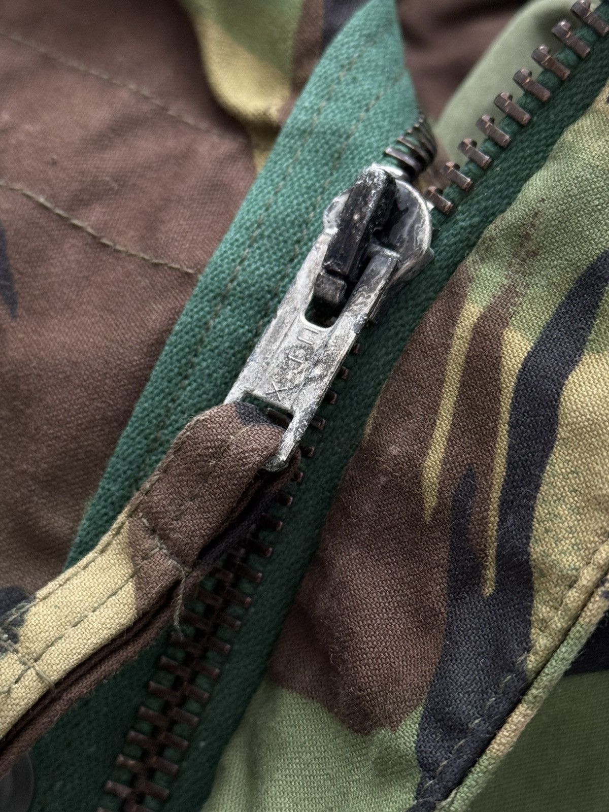 Japanese Brand 1968 Pattern Vintage British Army DPM Camo Combat Suit Size US L / EU 52-54 / 3 - 9 Thumbnail