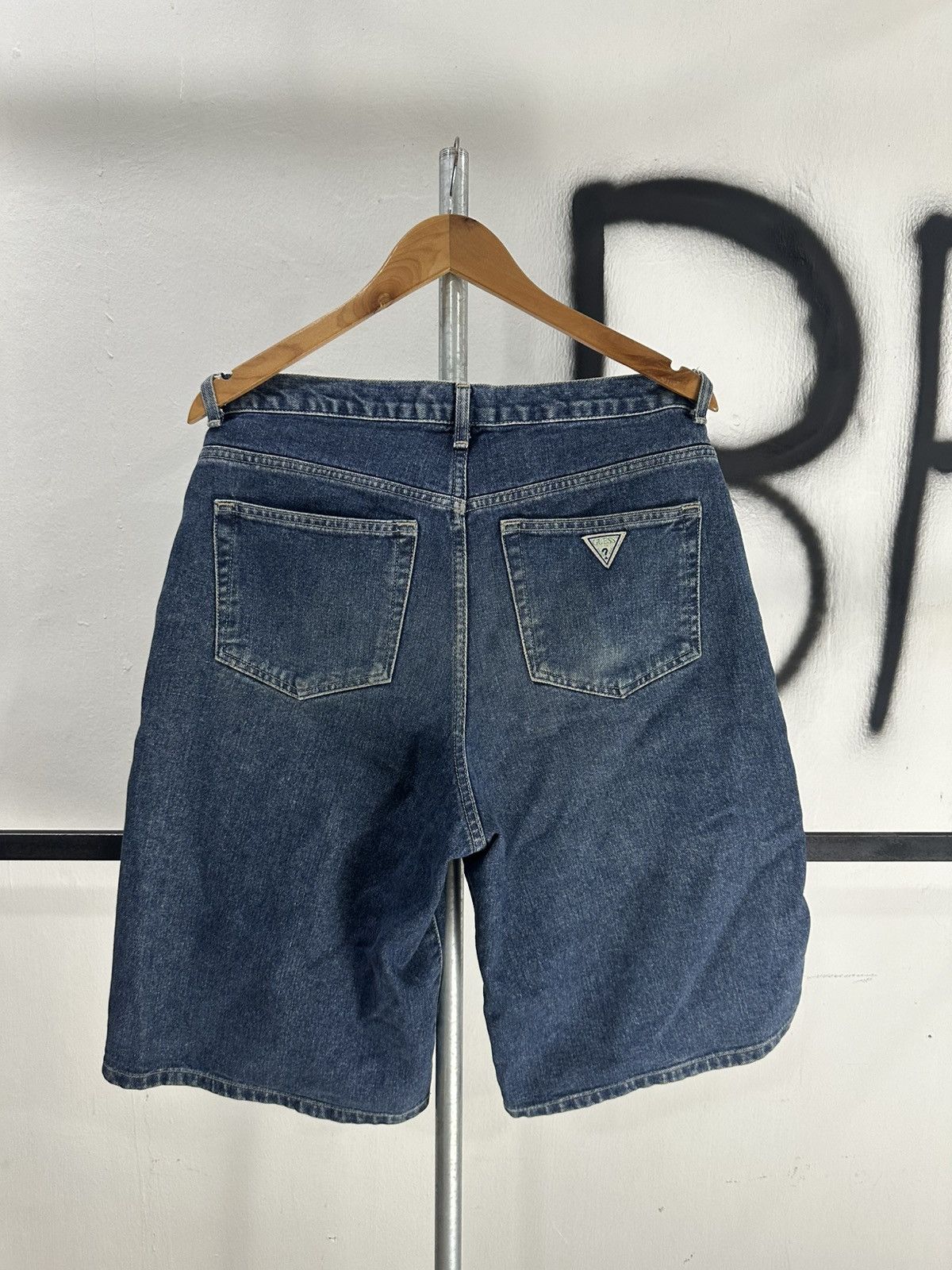 Guess Vintage Guess Baggy Denim Jorts Size US 33 - 5 Thumbnail