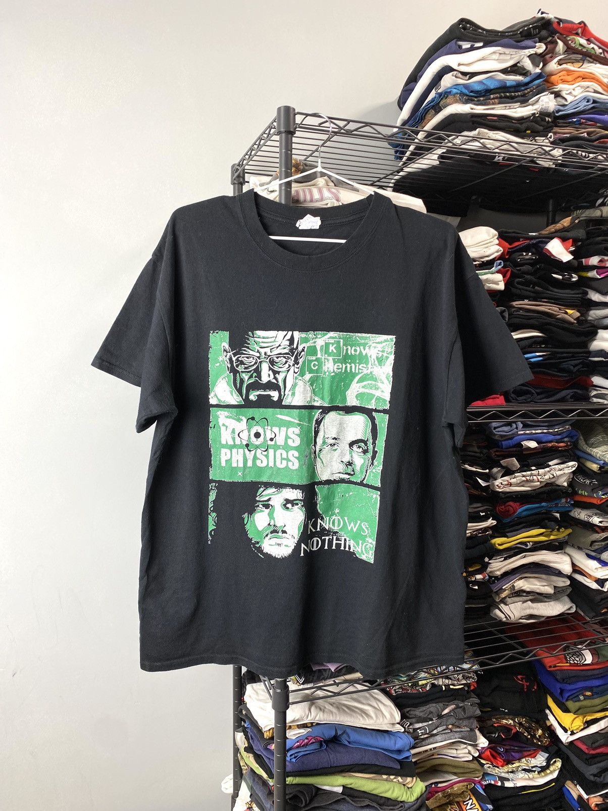 Vintage Vintage Movie Chemistry Physics Breaking Bad T Shirt Size US L / EU 52-54 / 3 - 1 Thumbnail