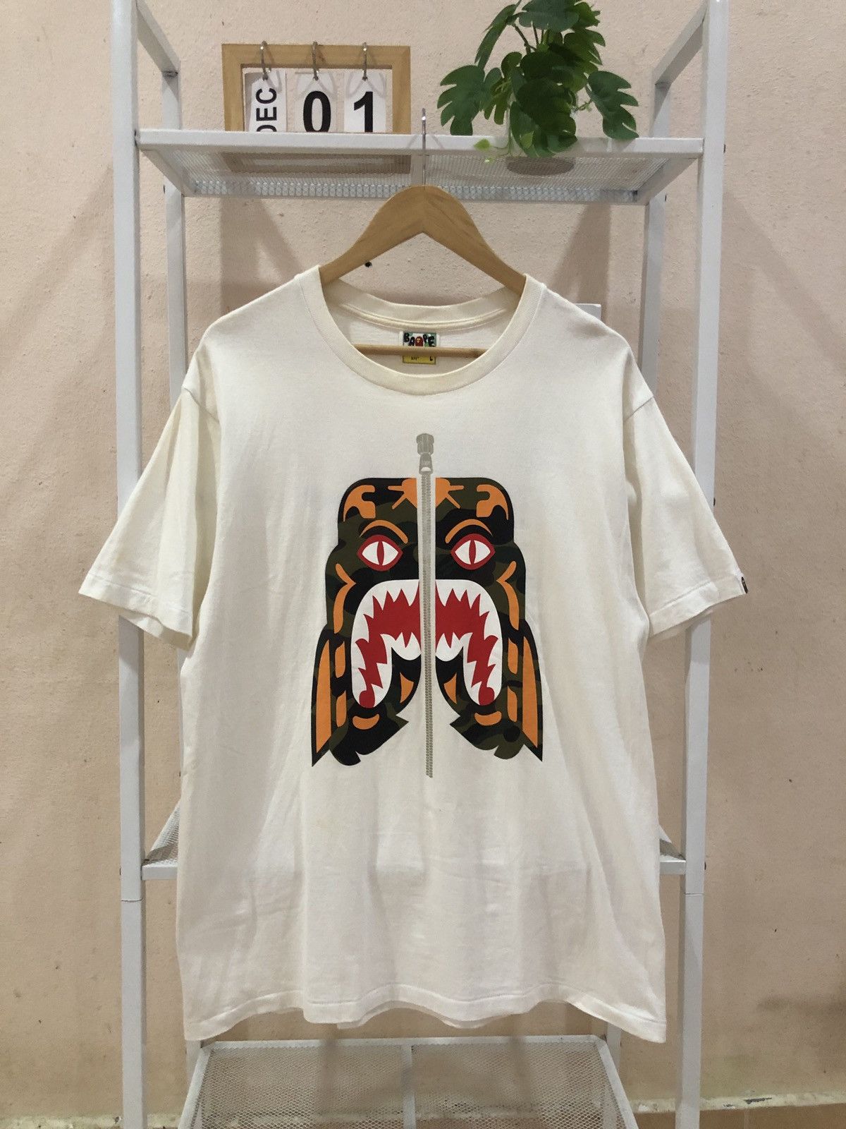 Bape A Bathing Ape BAPE Tiger Tshirts Size US L / EU 52-54 / 3 - 1 Thumbnail