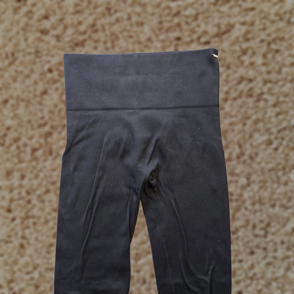 Vintage Savage X Fenty Leggings Womens Large Black Ribbed Full Length Athletic Yoga Size 36" / US 14 / IT 50 - 1 Thumbnail