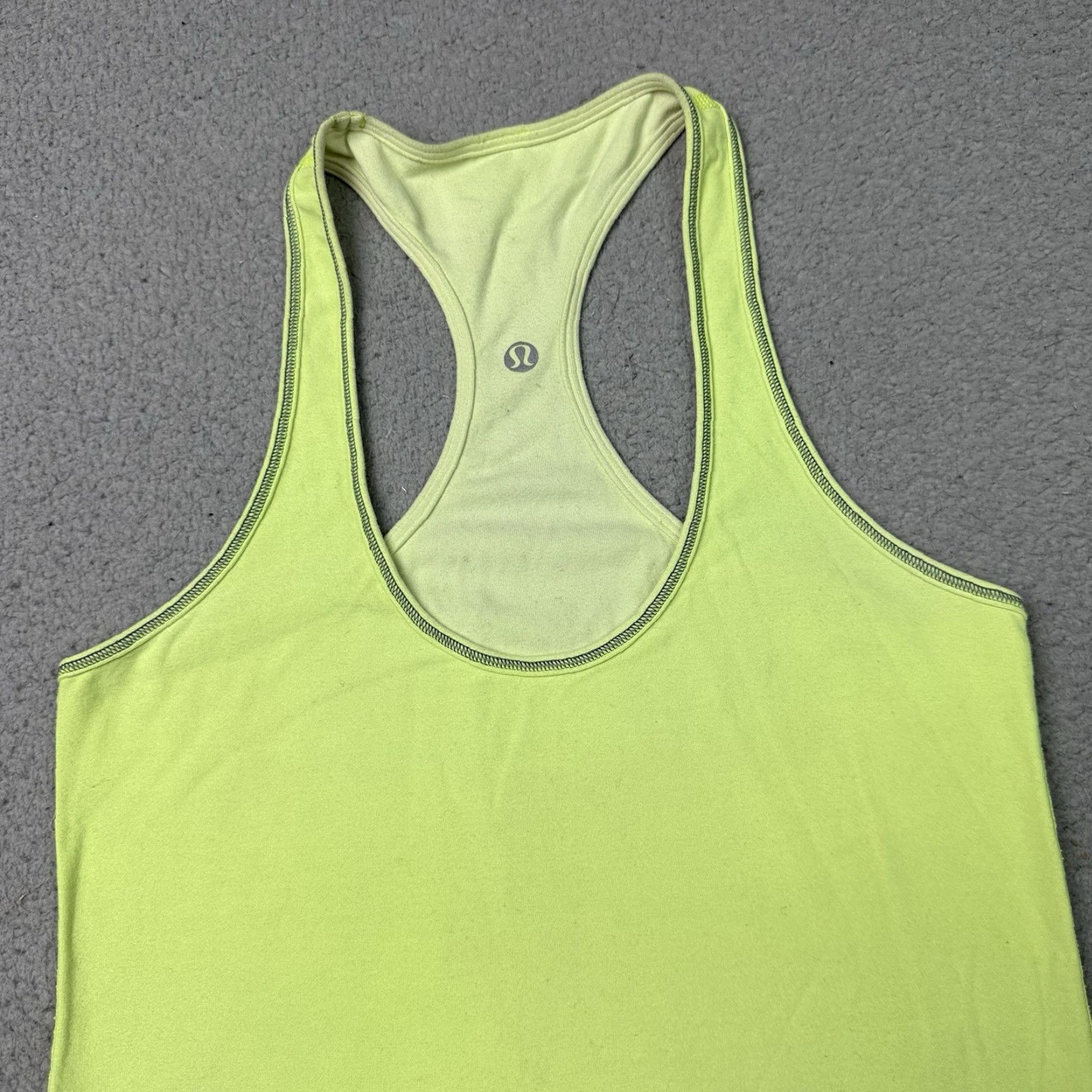 Lululemon Lululemon Top Womens XS Yellow Athletic Racerback Tank Shirt Sleeveless Yoga Casual Gym 90s y2k Green/Yellow Size XS / US 0-2 / IT 36-38 - 2 Thumbnail