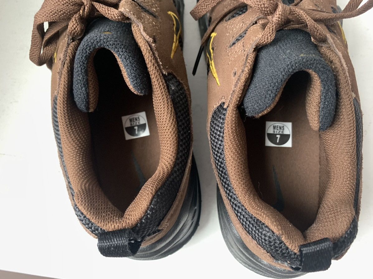 Nike NIKE BROWN TECH HERA SNEAKERS Size US 7 / EU 40 - 8 Thumbnail