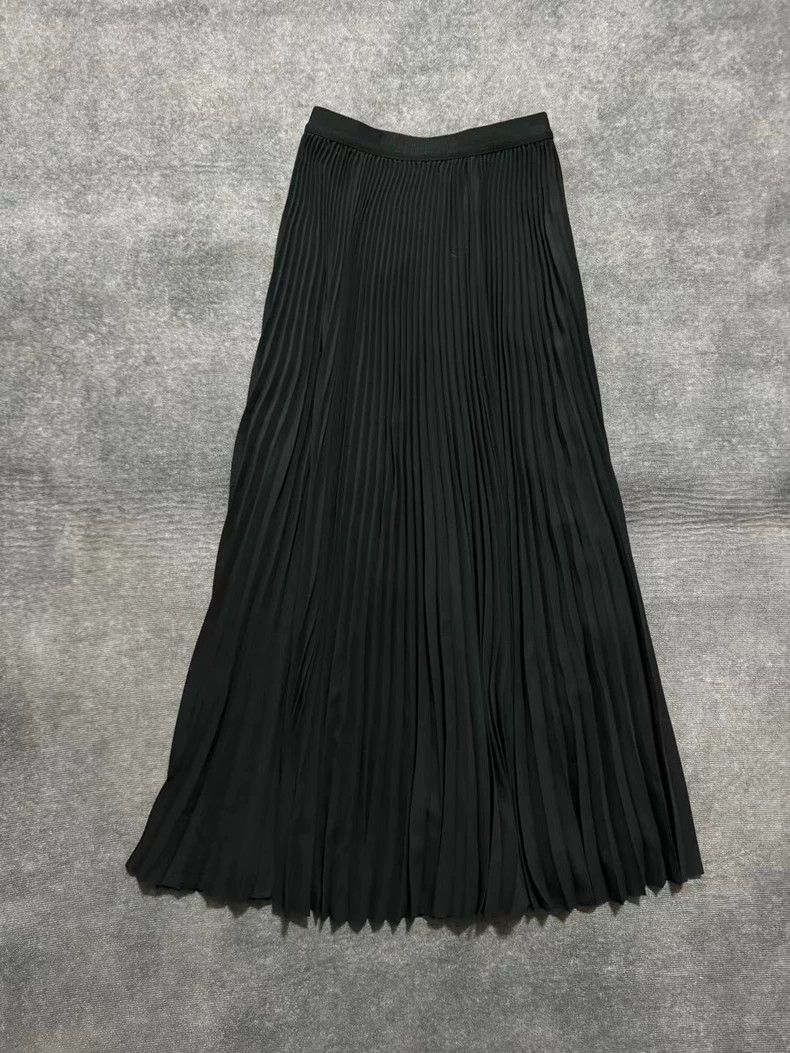 Balenciaga Pleated Elastic Midi Skirt- dmc