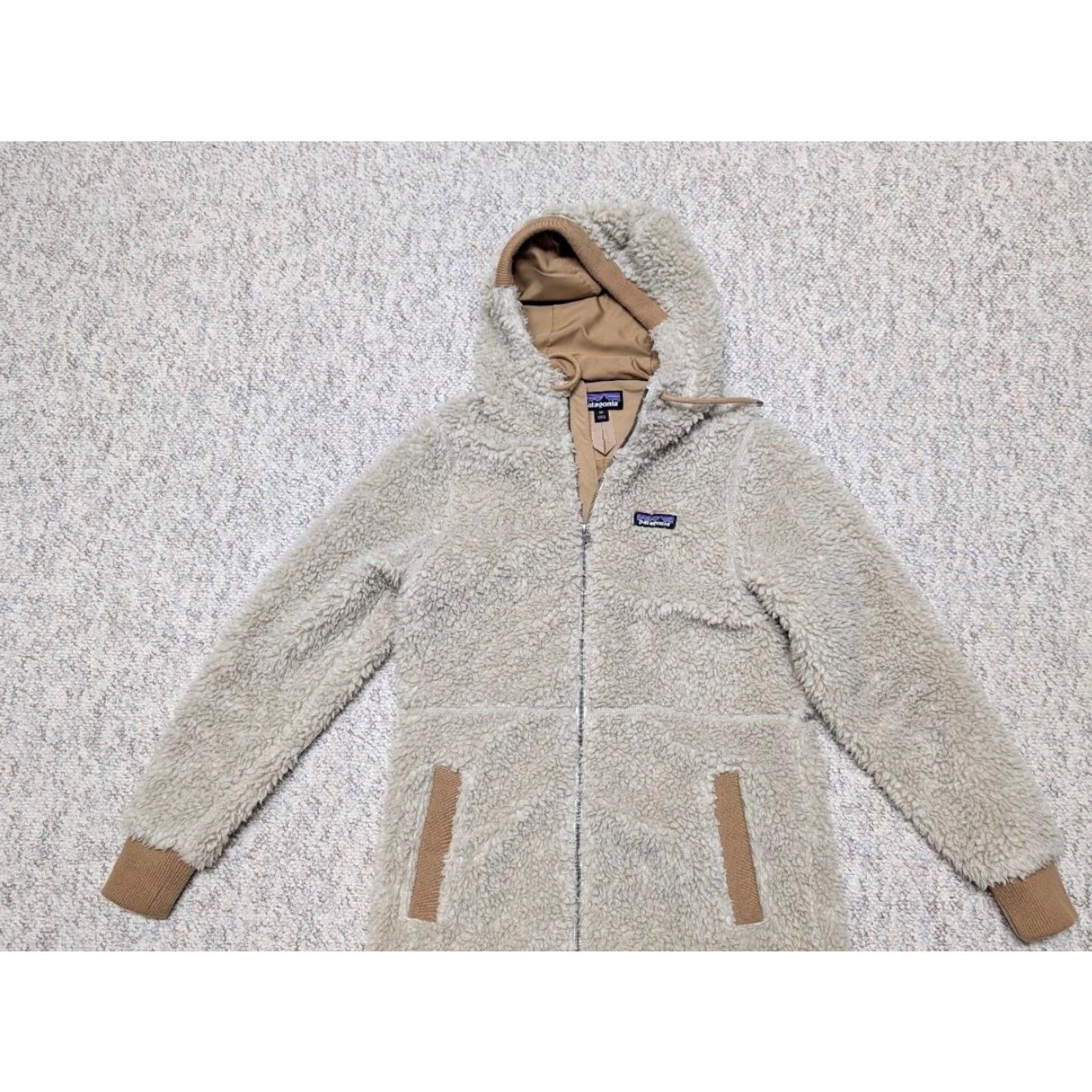 Patagonia VINTAGE patagonia fleece parka XS tan womens XS deep pile fleece hooded 90s retro brown Dusty Mesa Patagon ia (adjust) Size XS / US 0-2 / IT 36-38 - 3 Thumbnail