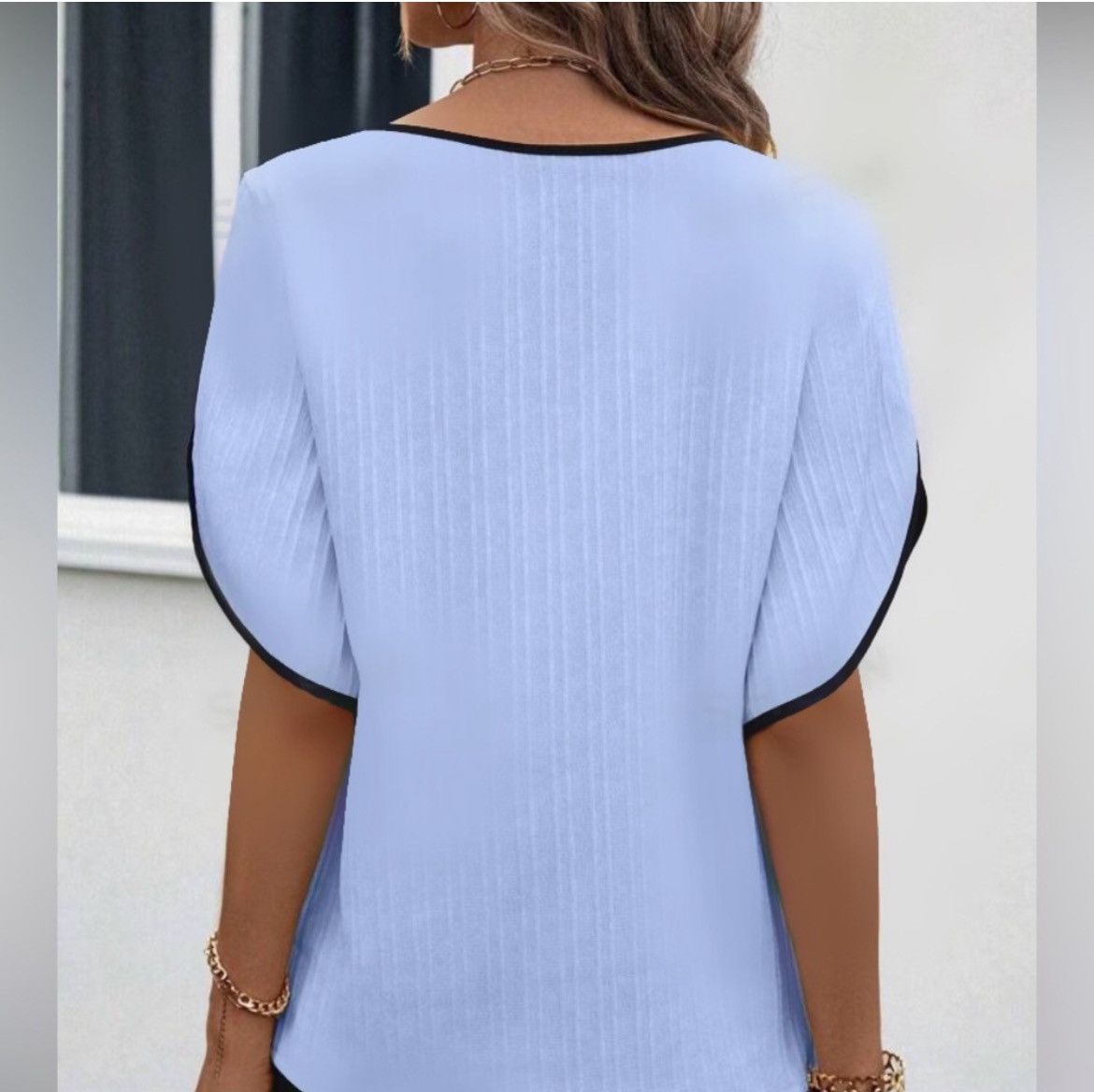 Designer × Other Nwt, Lavishly Paris Women’s Petal Sleeve Blouse Size S / US 4 / IT 40 - 10 Thumbnail