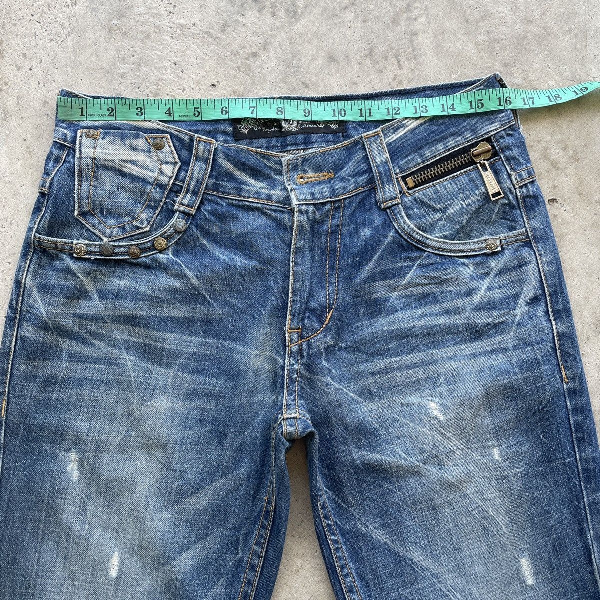 If Six Was Nine Vintage Japan Jeans Skulls Distressed Faded Denim Pants W32 Size US 32 / EU 48 - 7 Thumbnail