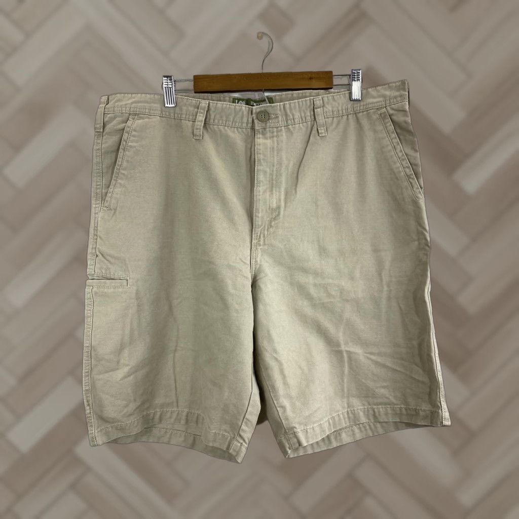 Lee **LEE CHINO SHORTS MEN BEIGE SZ 40** User: LEE CHINO SHORTS MEN BEIGE SZ 40 Size US 40 / EU 56 - 1 Thumbnail