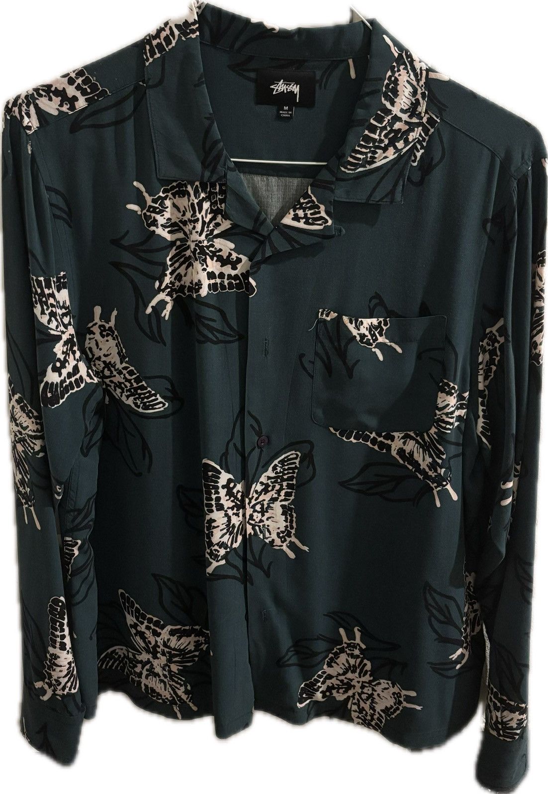 Stussy Stüssy All-Over Moth Print Button-Up Shirt – Green – M Size US M / EU 48-50 / 2 - 4 Thumbnail