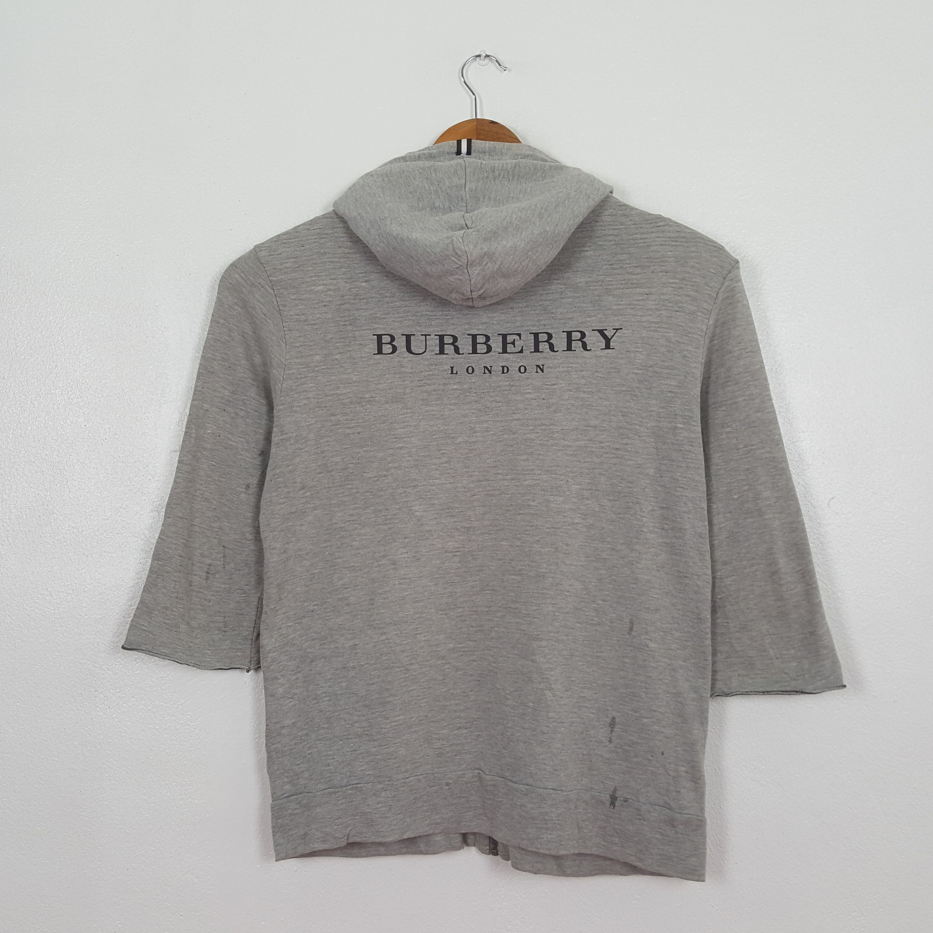Burberry Vintage Burberry London Fashion Brand Hoodie C324N9 Size US S / EU 44-46 / 1 - 1 Thumbnail