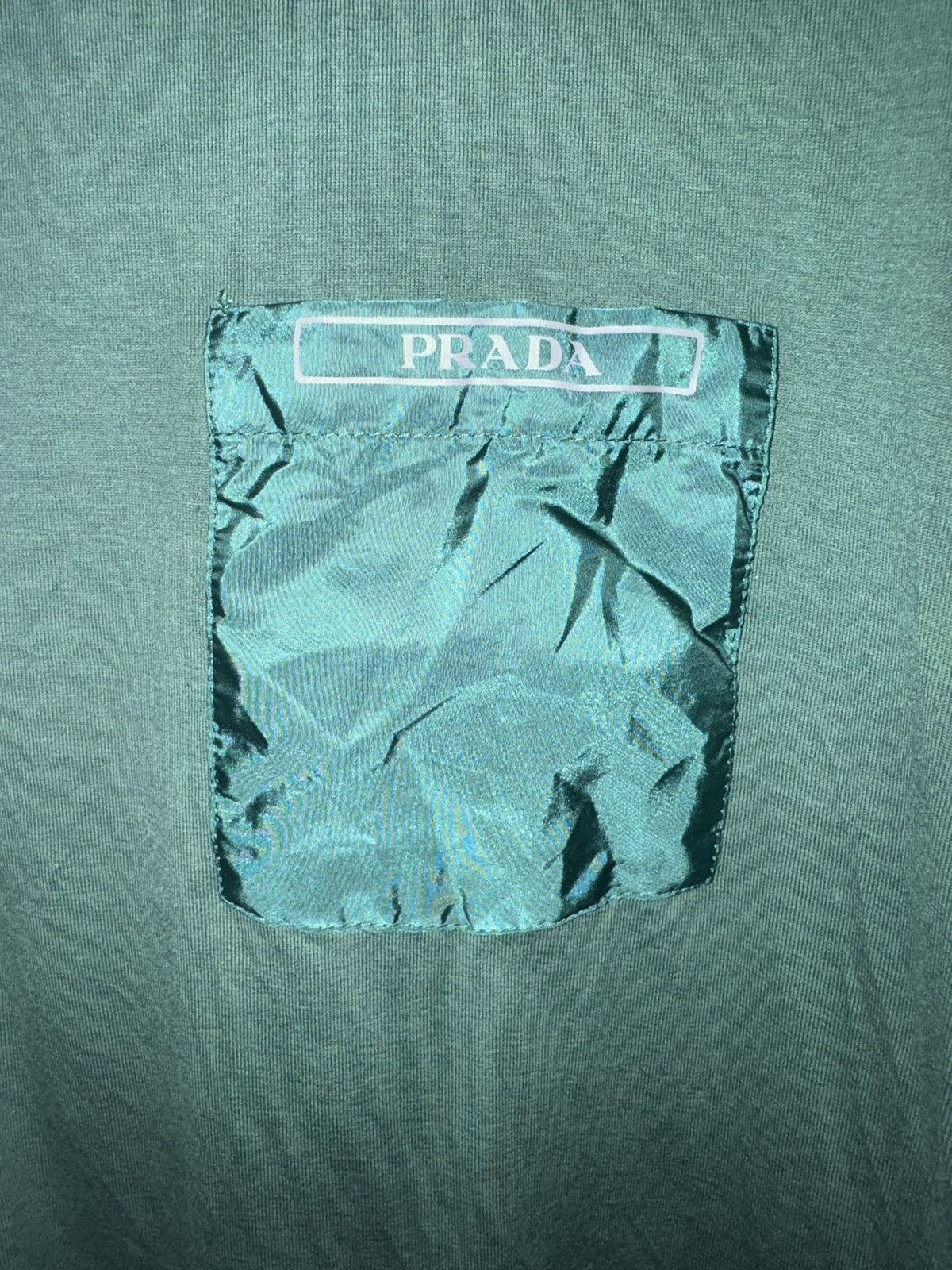 Prada Prada logo pocket T shirt Size US L / EU 52-54 / 3 - 2 Thumbnail