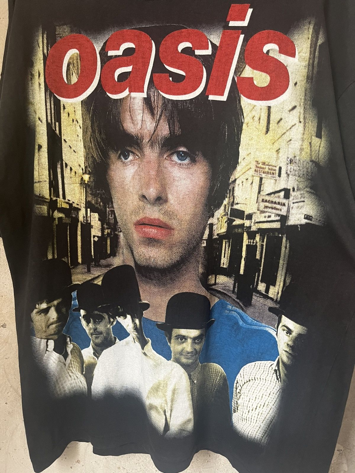 Band Tees × Vintage 1990s Oasis Liam Gallagher Clockwork Orange Tee Size US XL / EU 56 / 4 - 2 Thumbnail