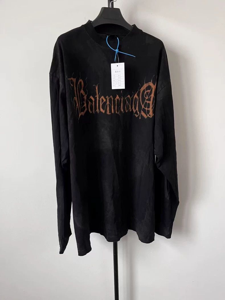 Balenciaga Balenciaga Loose round neck letter printed long sleeve T-s Size US L / EU 52-54 / 3 - 1 Thumbnail