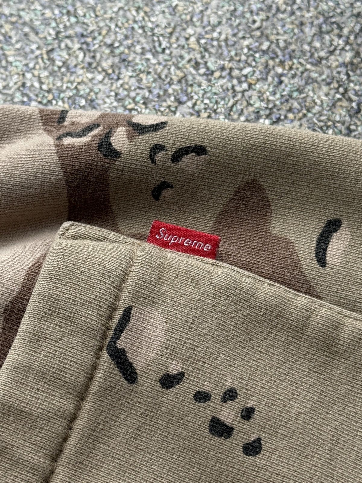 Supreme Supreme Rib Sweatpant Chocolate Chip Camo FW20 size Medium Size 40L - 8 Thumbnail