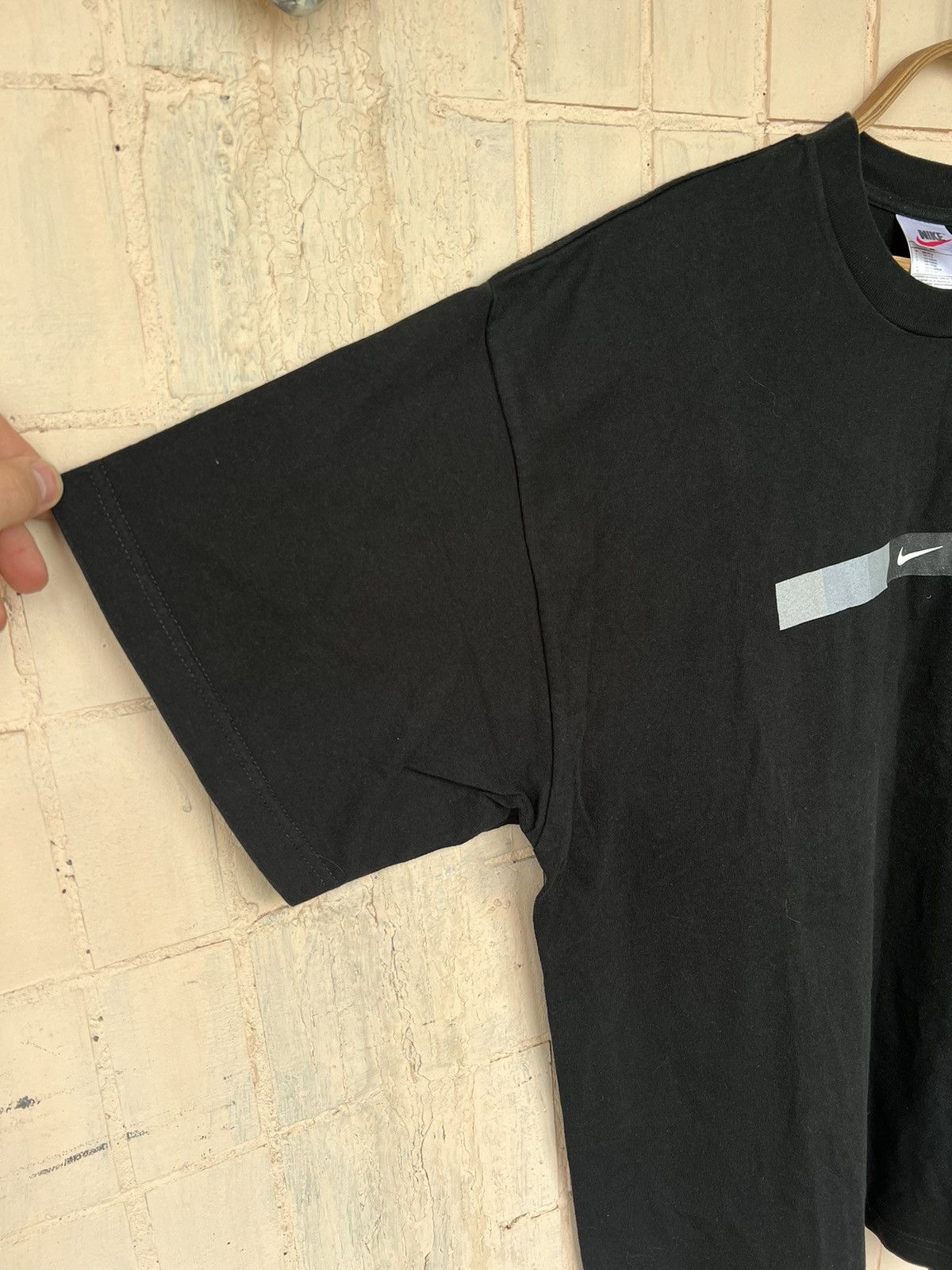 Nike Vintage Nike T Shirt Big Logo Swoosh 2000s Y2K Size US XL / EU 56 / 4 - 12 Thumbnail