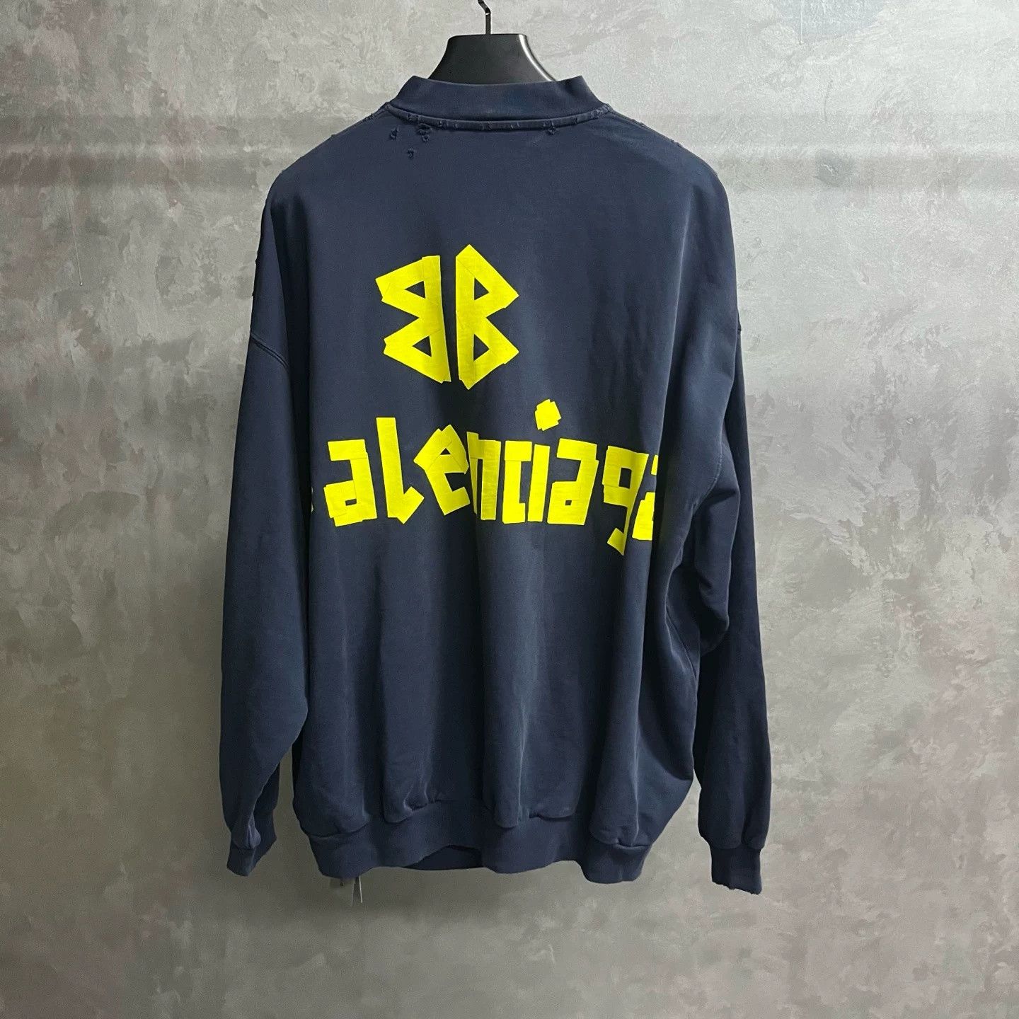 Balenciaga Balenciaga Blue Letter Print Sweatshirt Size US S / EU 44-46 / 1 - 5 Thumbnail