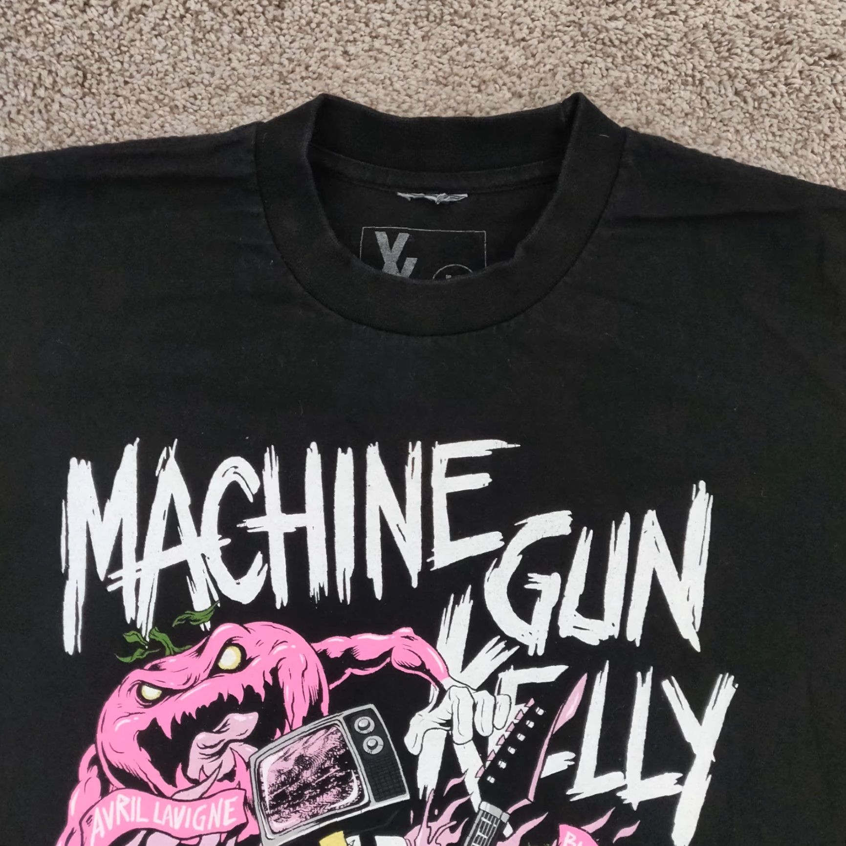 Vintage Machine Gun Kelly T-Shirt Adult Mens M Black Mainstream Sellout Tour MGK 2022 Size US M / EU 48-50 / 2 - 3 Thumbnail